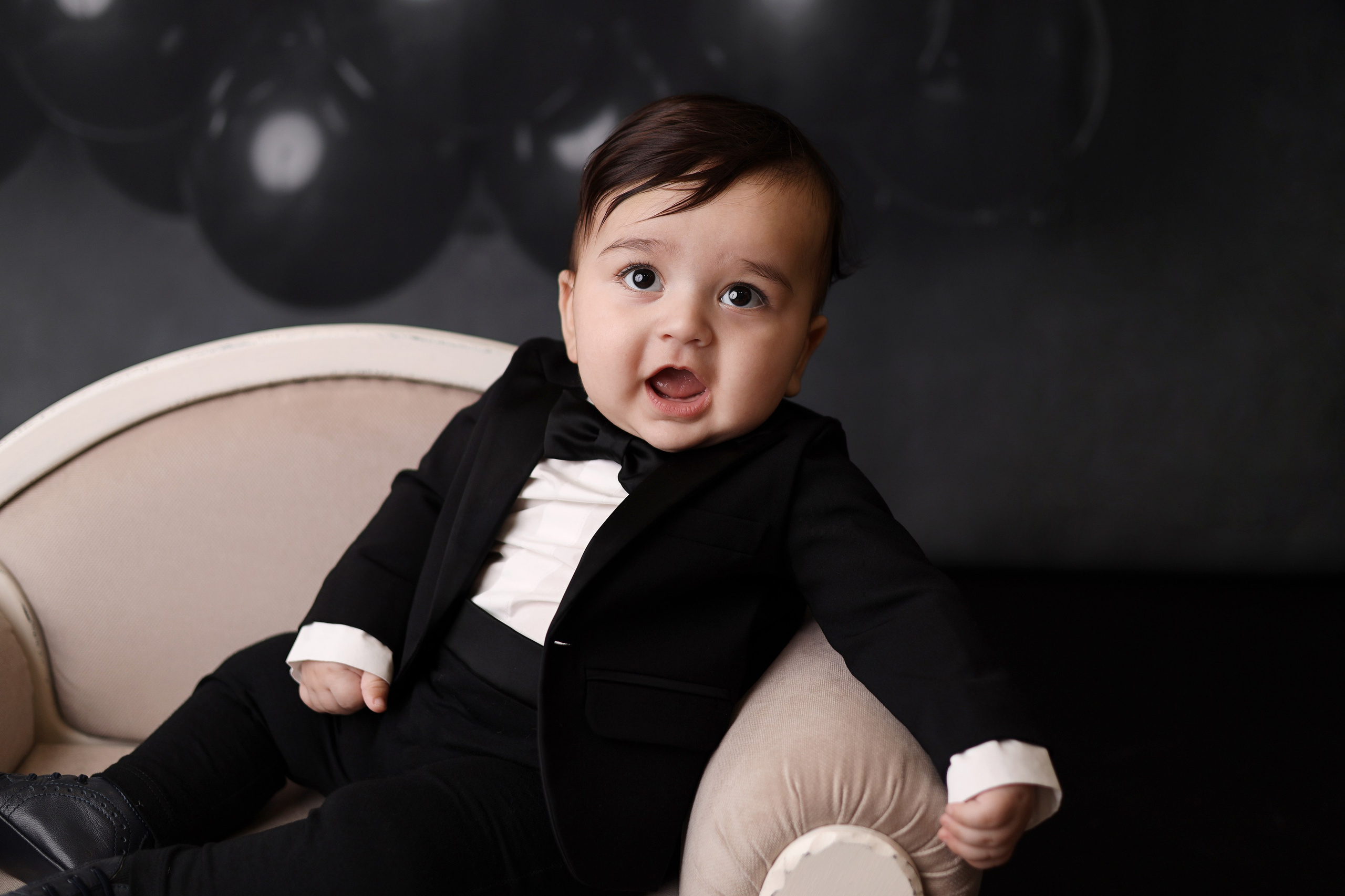 Азнавуру 6 месяцев. Фотограф новорожденных Москва. Ньюборн фотограф Москва