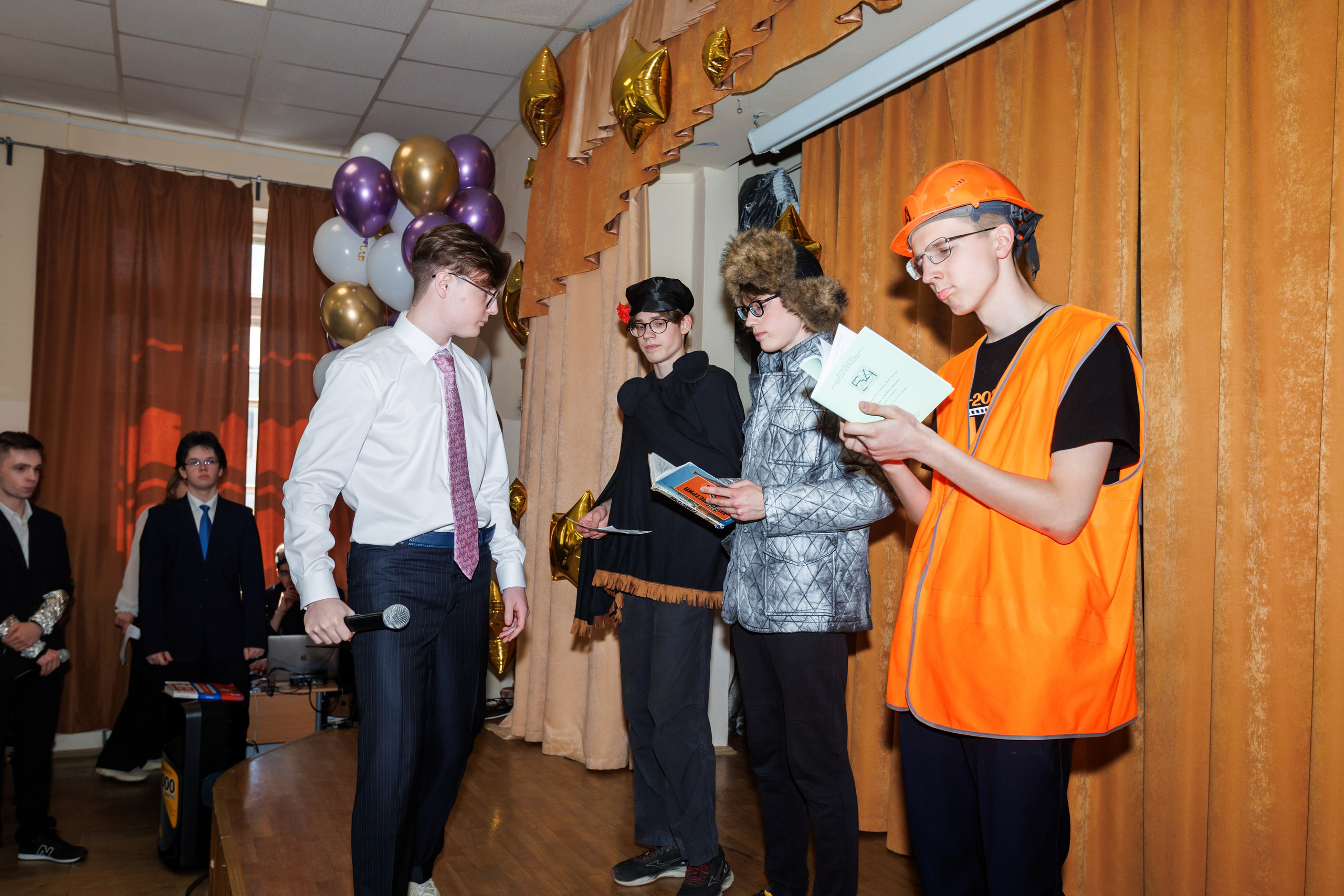 11 класс / Последний звонок / МехМат / г. Москва. Детский и семейный фотограф Мария Киселёва. Москва