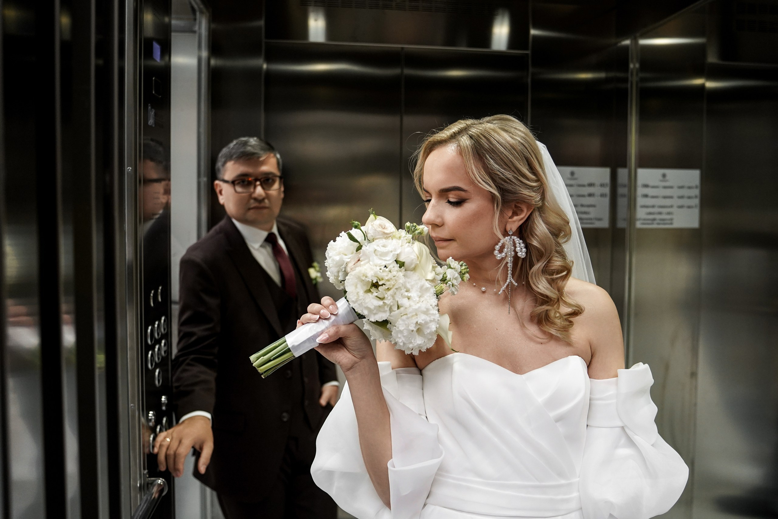 Свадебная фотосессия «4 часа». Отель Резиденция в Ростове-на-Дону. Кадры молодоженов на природе. Фотосессия банкета 1 час. Свадебный фотограф в Ростове-на-Дону. Таинство Крещения и Венчания, семейные фотосессии. Алёна Чёботова