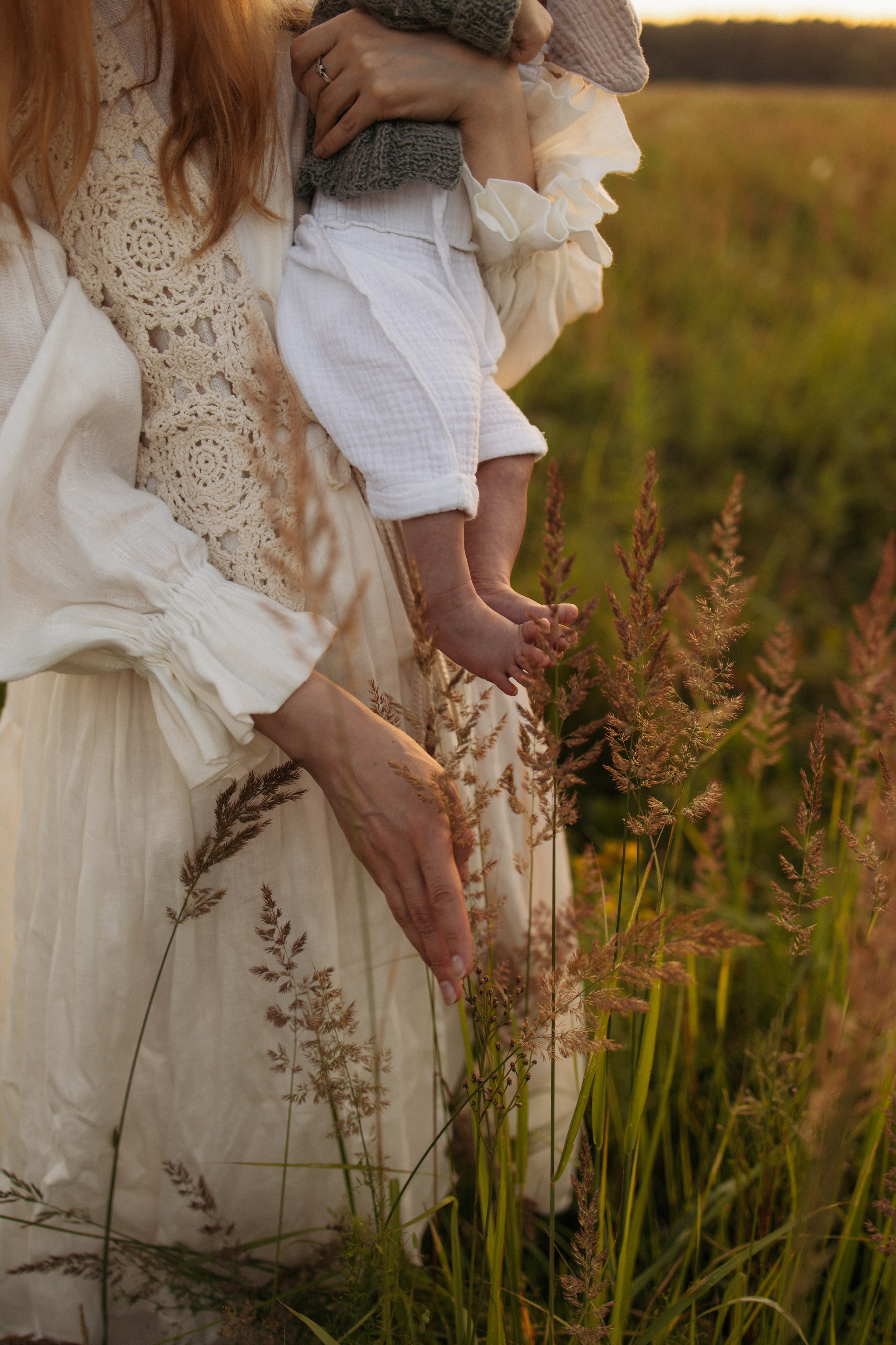 Семейная фотосессия в поле. Семейный фотограф в Москве Марина Петра