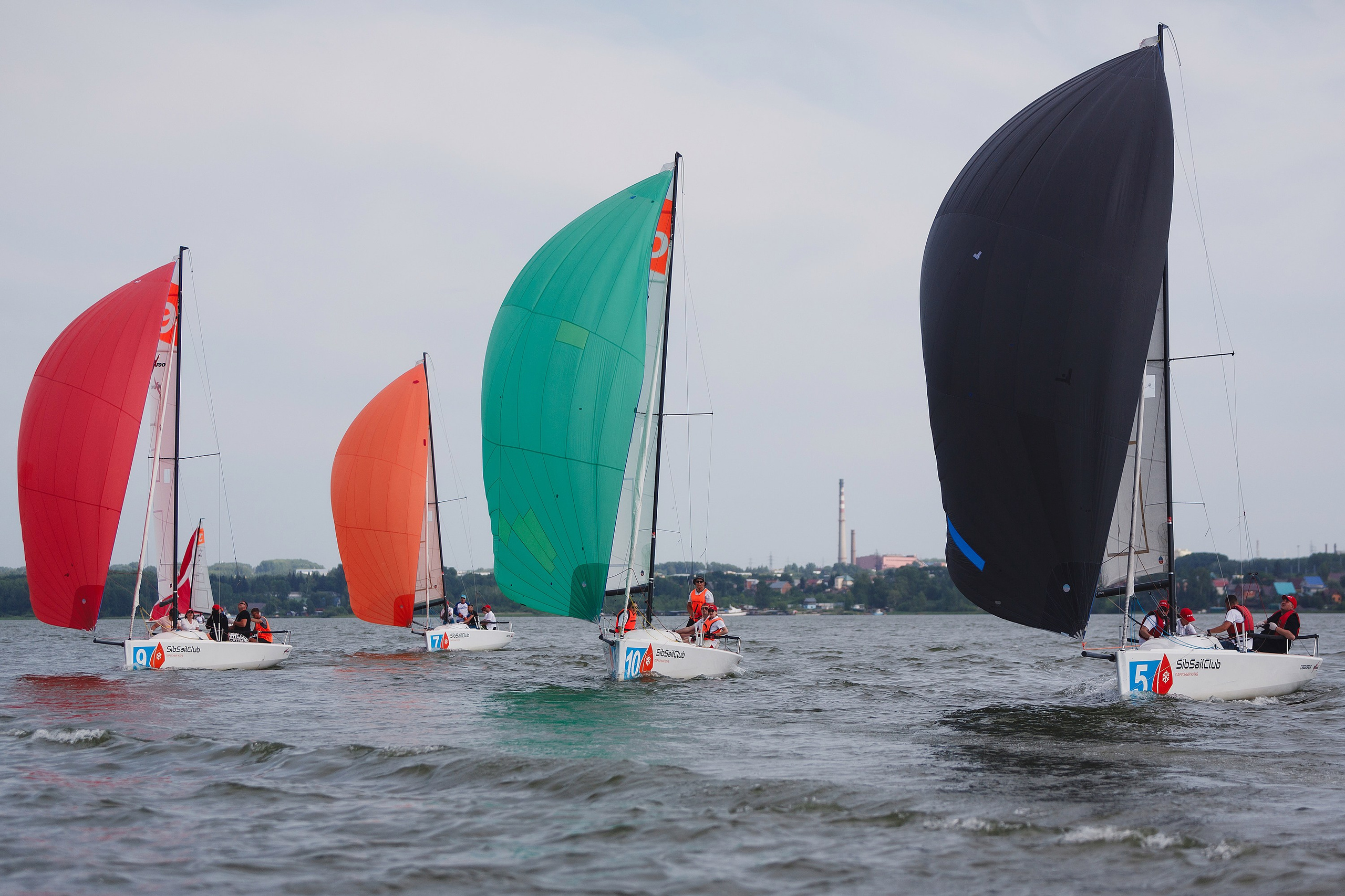 ЯХТИНГ. Roman Photo