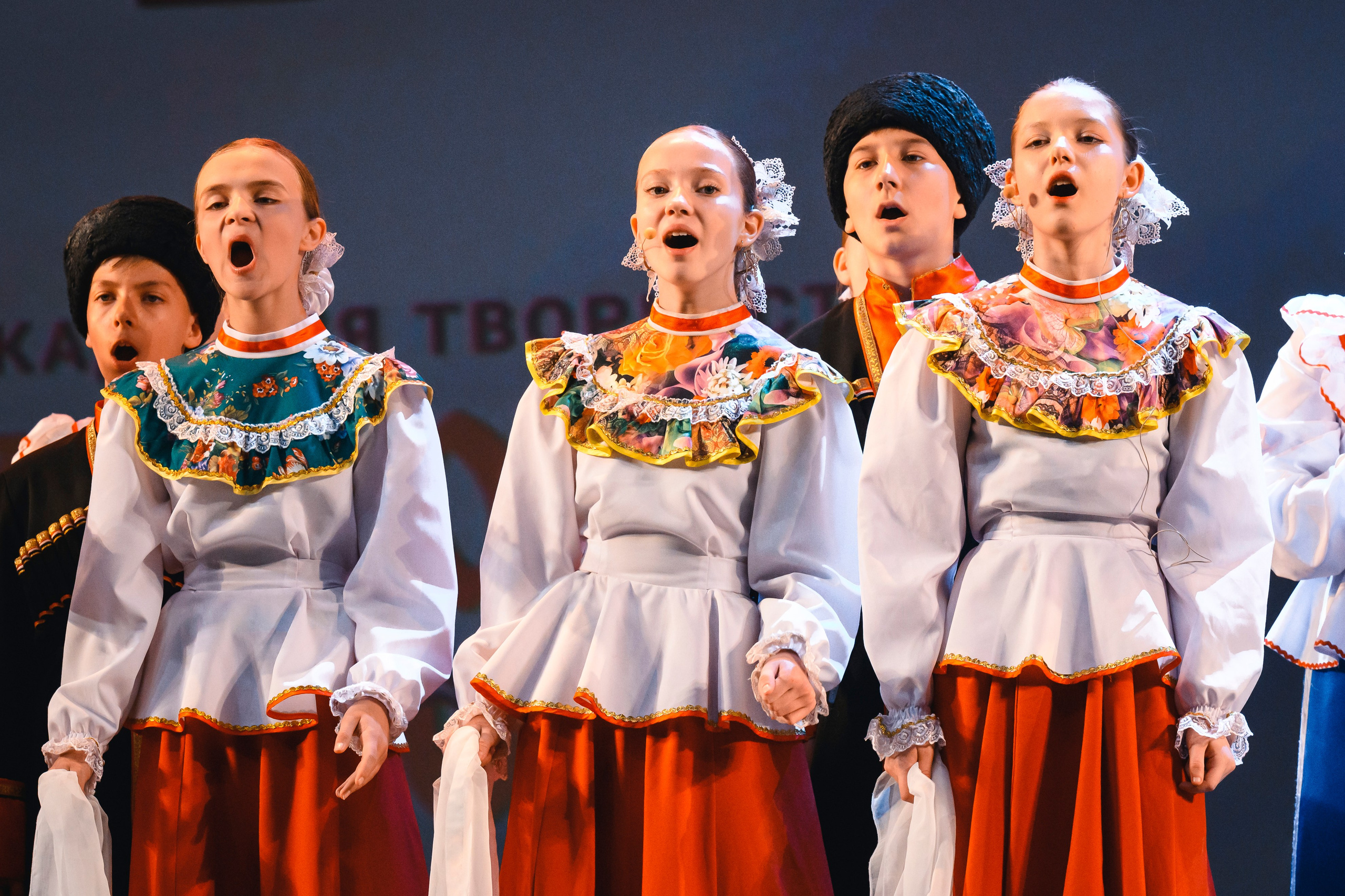 23 апреля, часть 1, БКЗ Октябрьский, г. Санкт-Петербург. Золотое яблочко