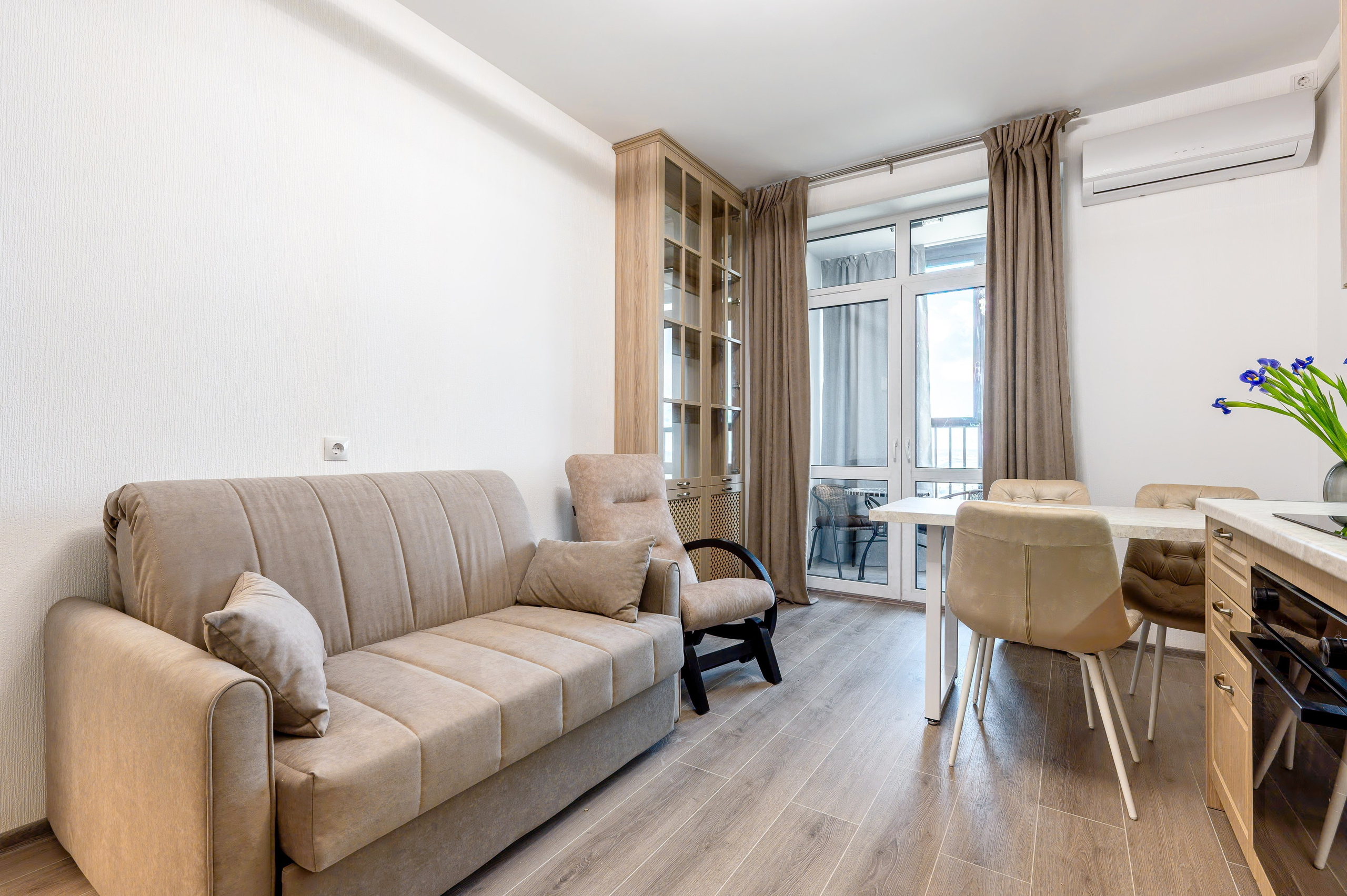 Квартира Огни Залива. Интерьерный фотограф. Фото- видеосъемка недвижимости Санкт-Петербург