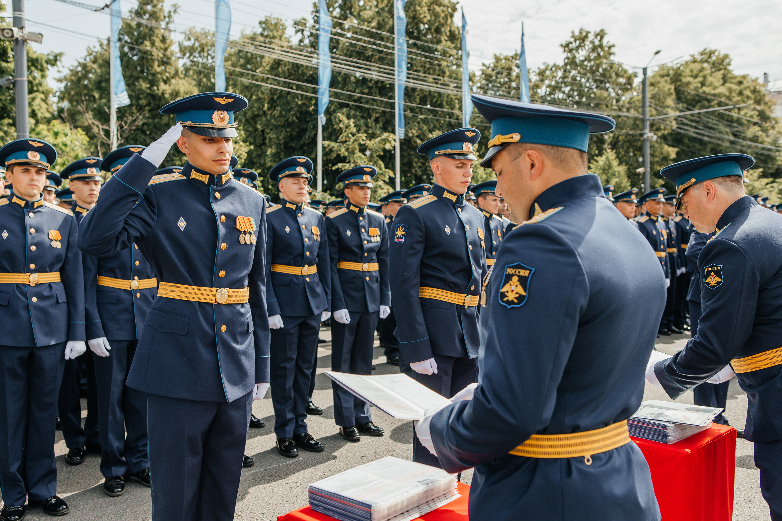 Выпускной летчика: Профессиональная фотосессия пилота. Семейный и свадебный фотограф Ростове-на-Дону