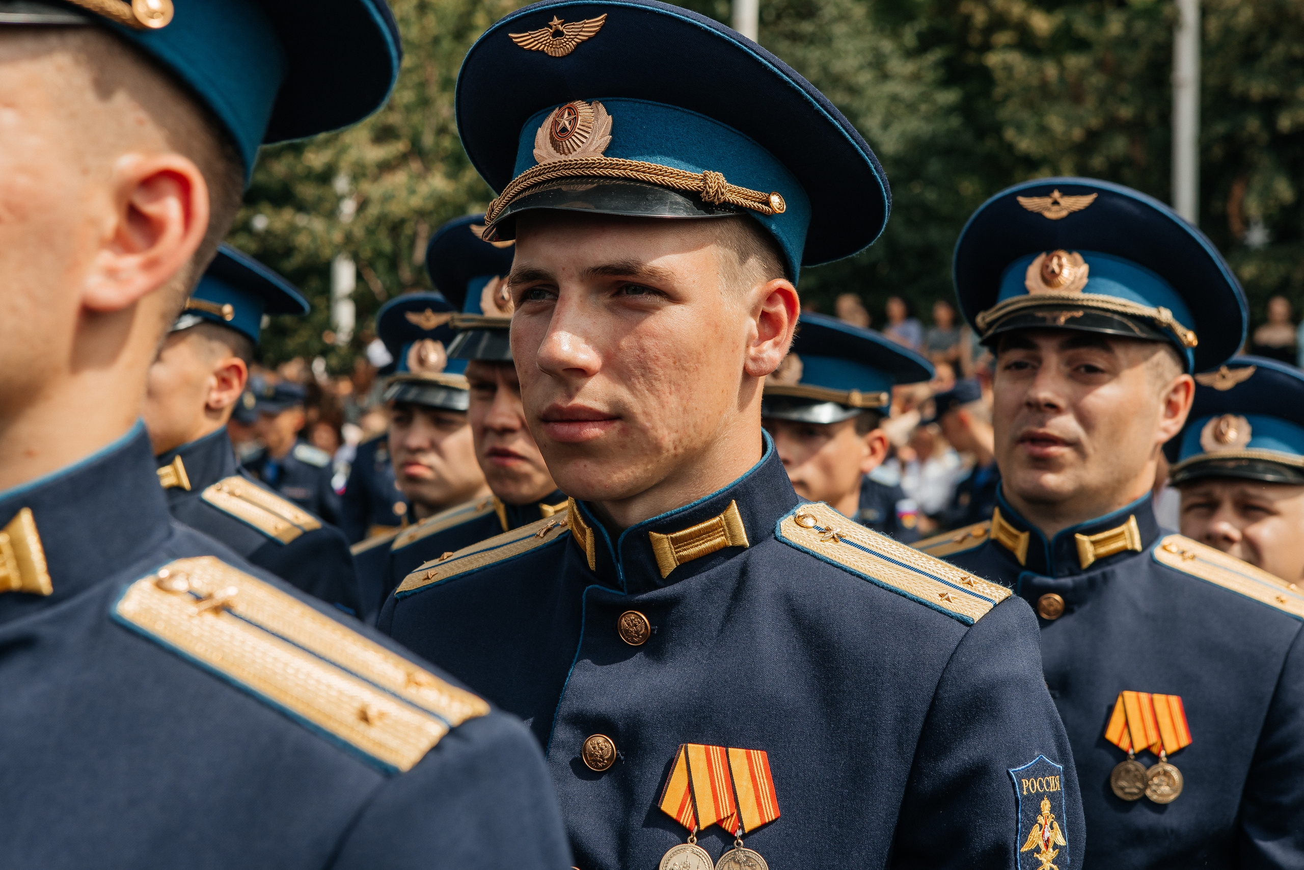 Выпускной летчика: Профессиональная фотосессия пилота. Семейный и свадебный фотограф Ростове-на-Дону