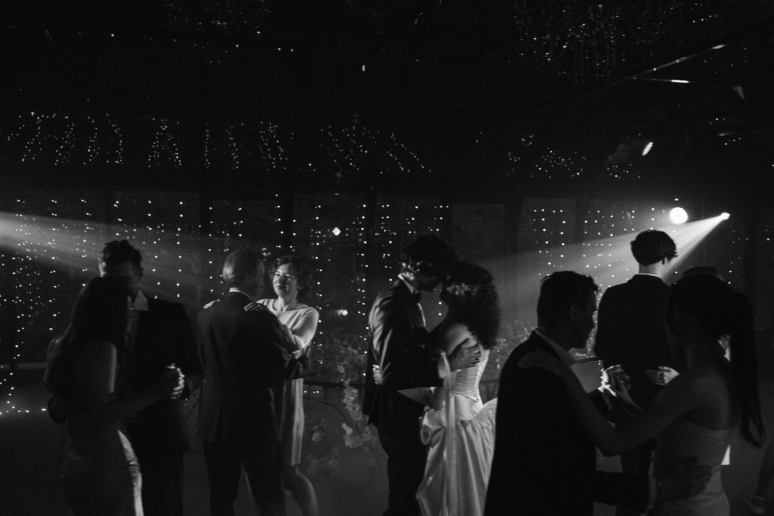 Загородная камерная свадьба Дмитрия и Екатерины. Свадебный фотограф Москва