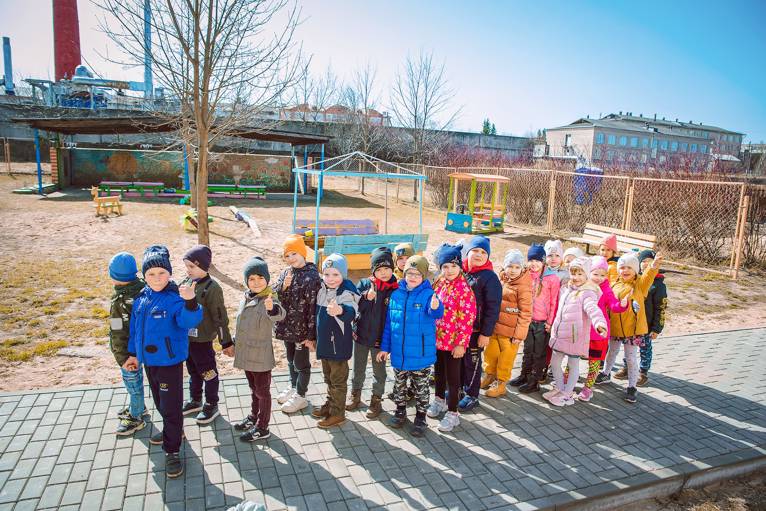 Уличная съёмка садик. Фото на документы Лепель, печать на холсте Лепель, печать фото Лепель