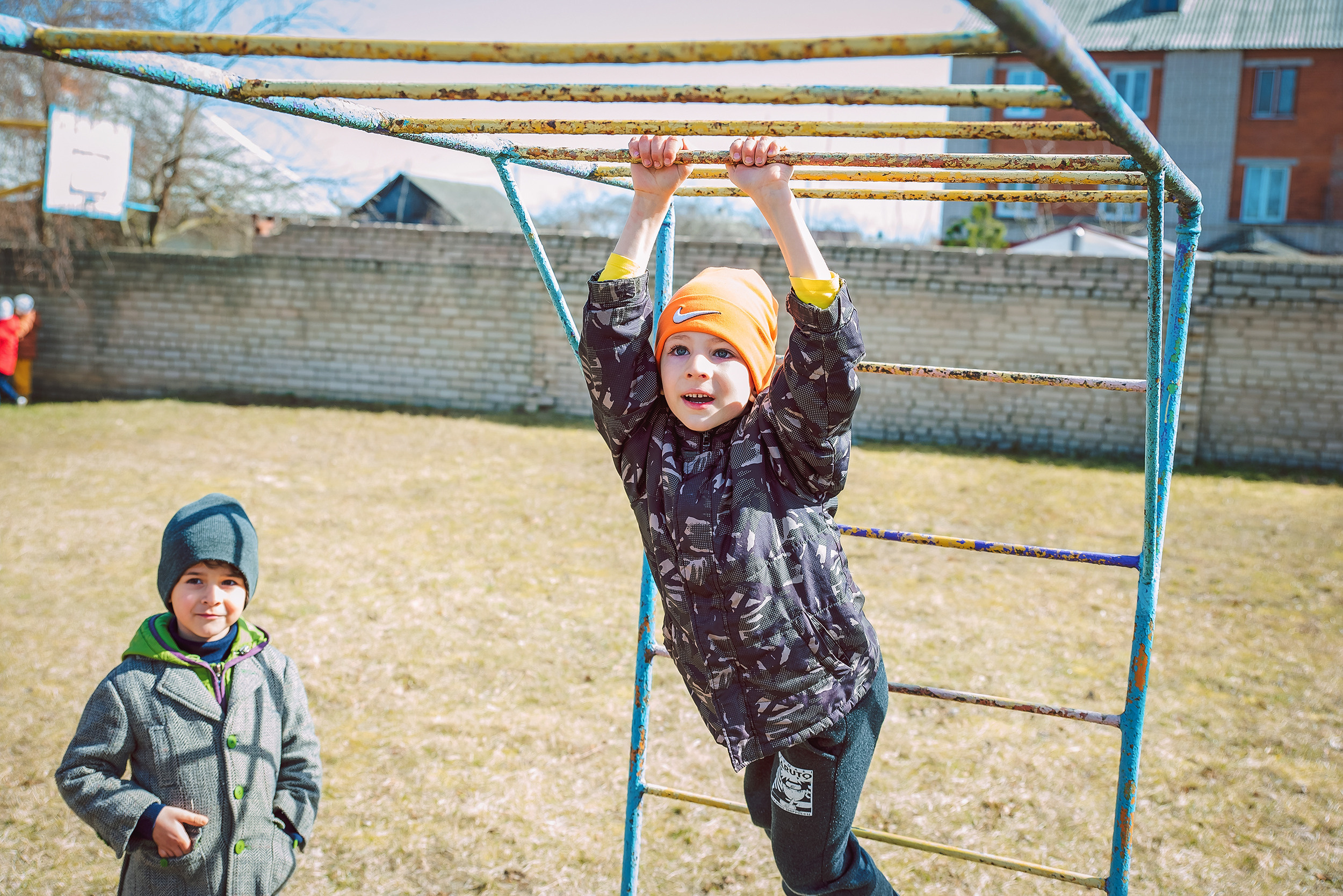 Уличная съёмка садик. Фото на документы Лепель, печать на холсте Лепель, печать фото Лепель