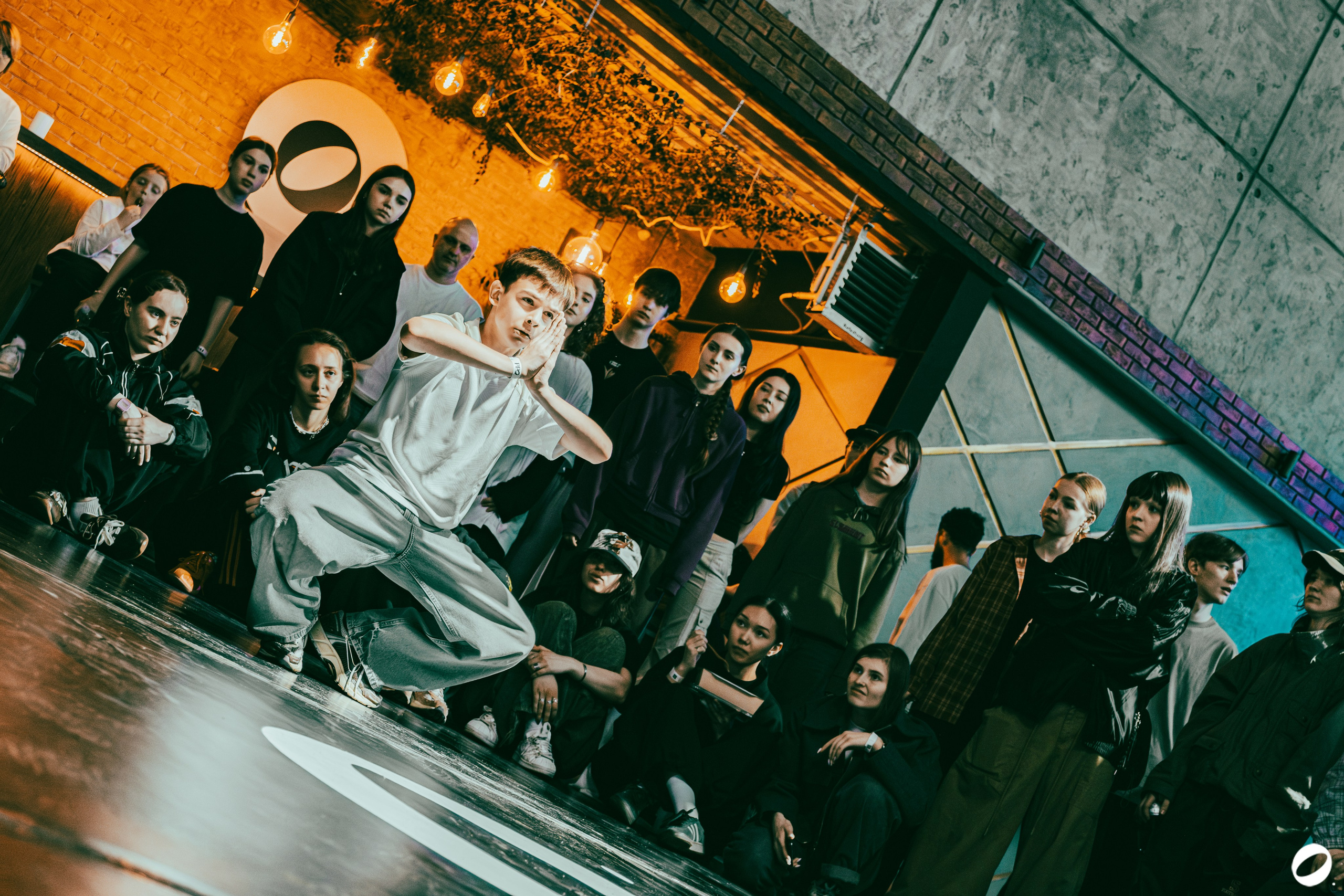 ODD.CLUB 04/04 (@youlovebu). Соня бу тебя сфоткала