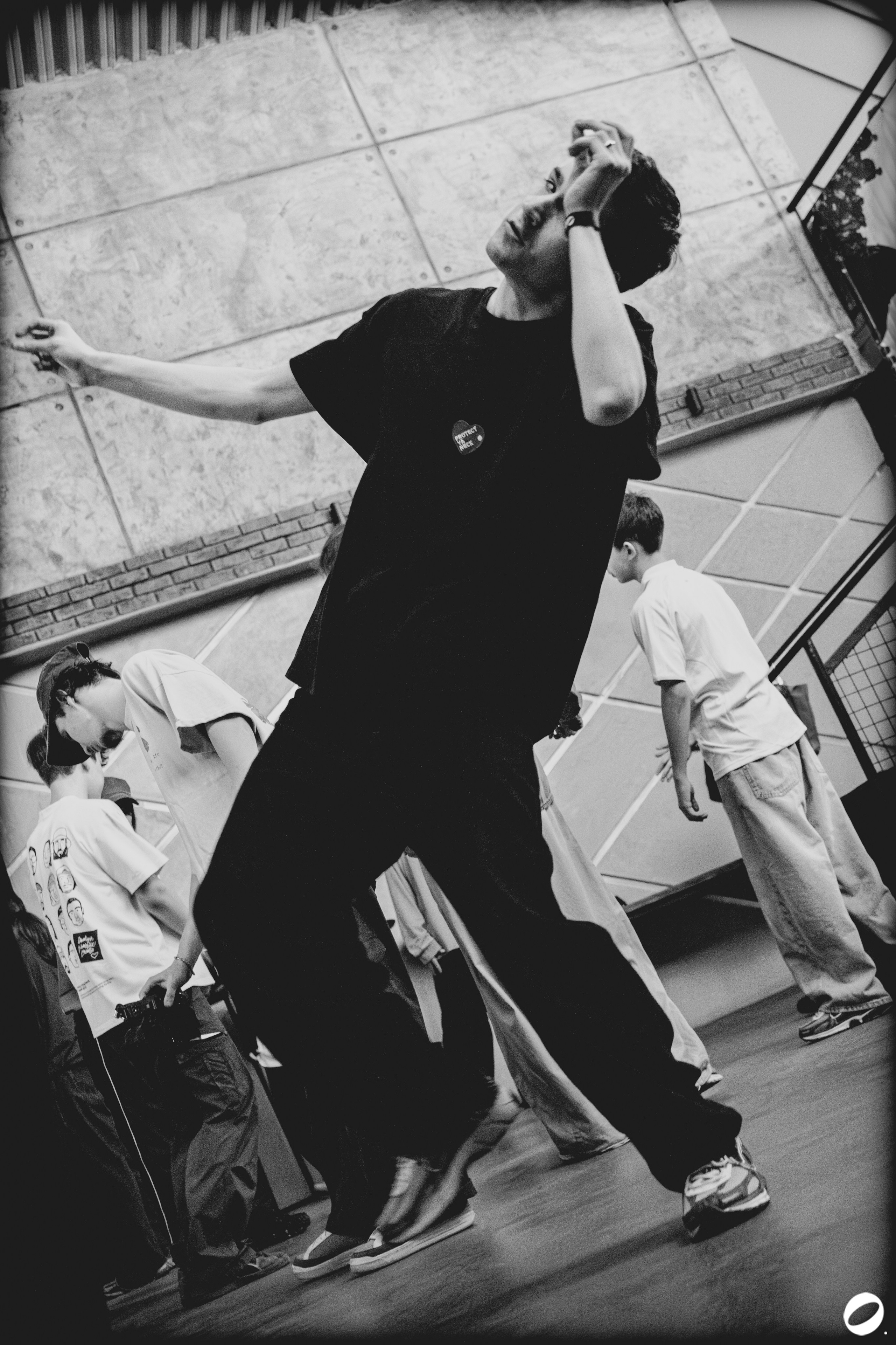 ODD.CLUB 04/04 (@youlovebu). Соня бу тебя сфоткала