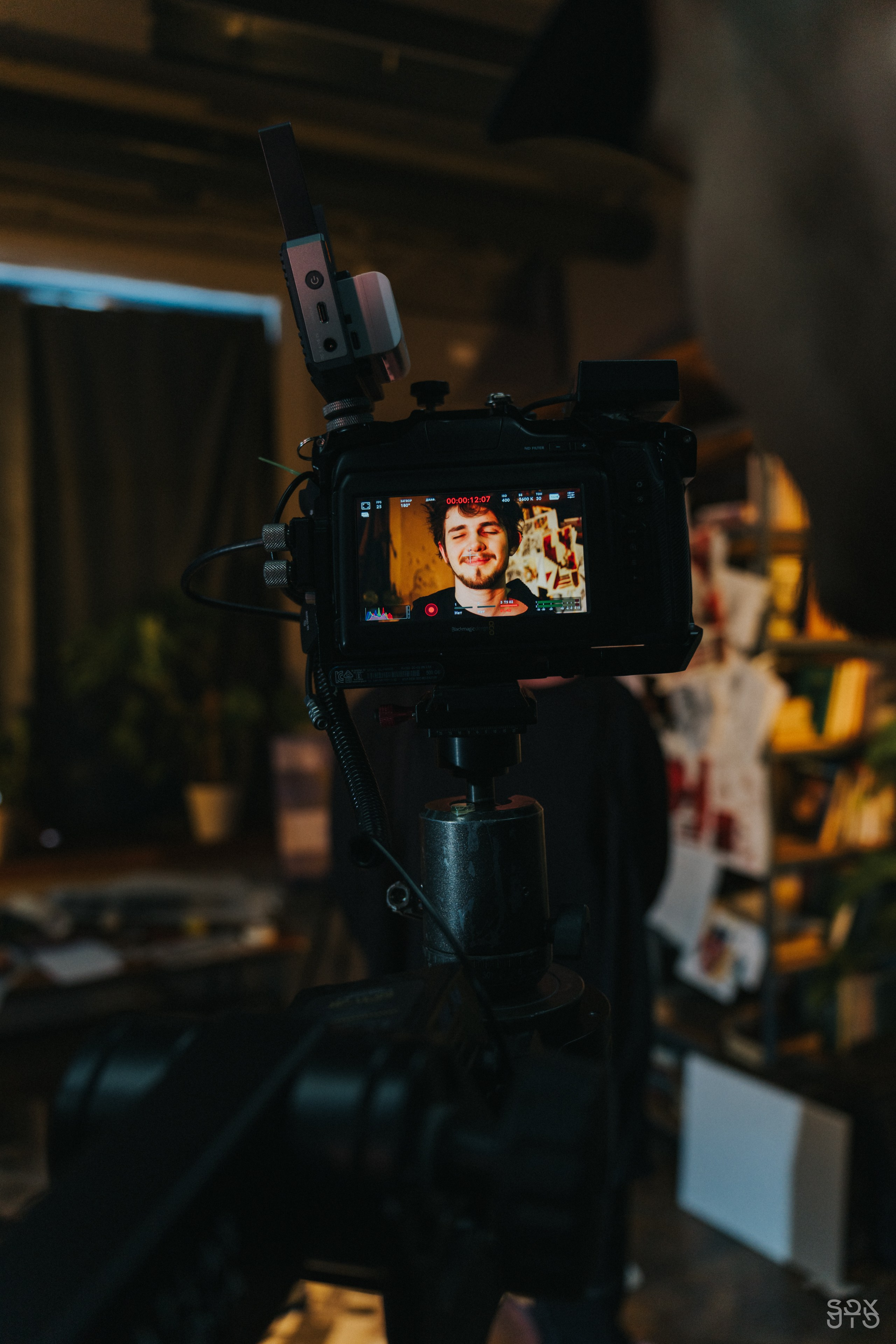 BAKED ROLL x Grad! ent