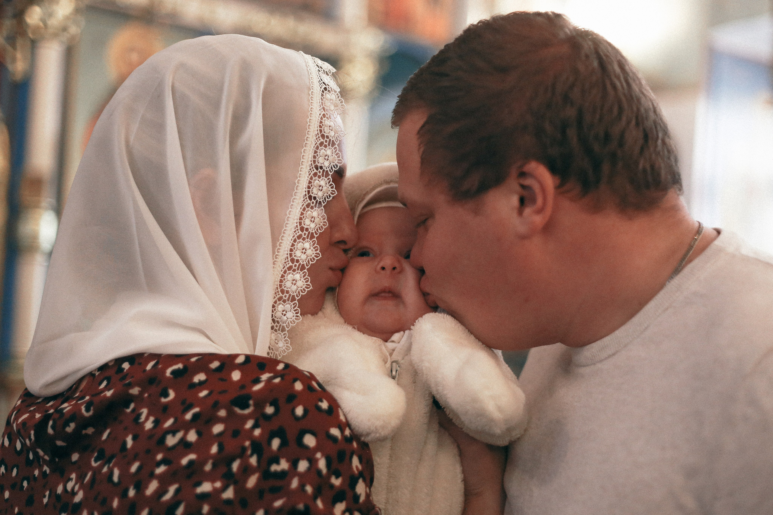 Крещение Софии. Храм Корсунской Иконы Божией Матери. Антонина Морозова, профессиональный семейный фотограф видеограф