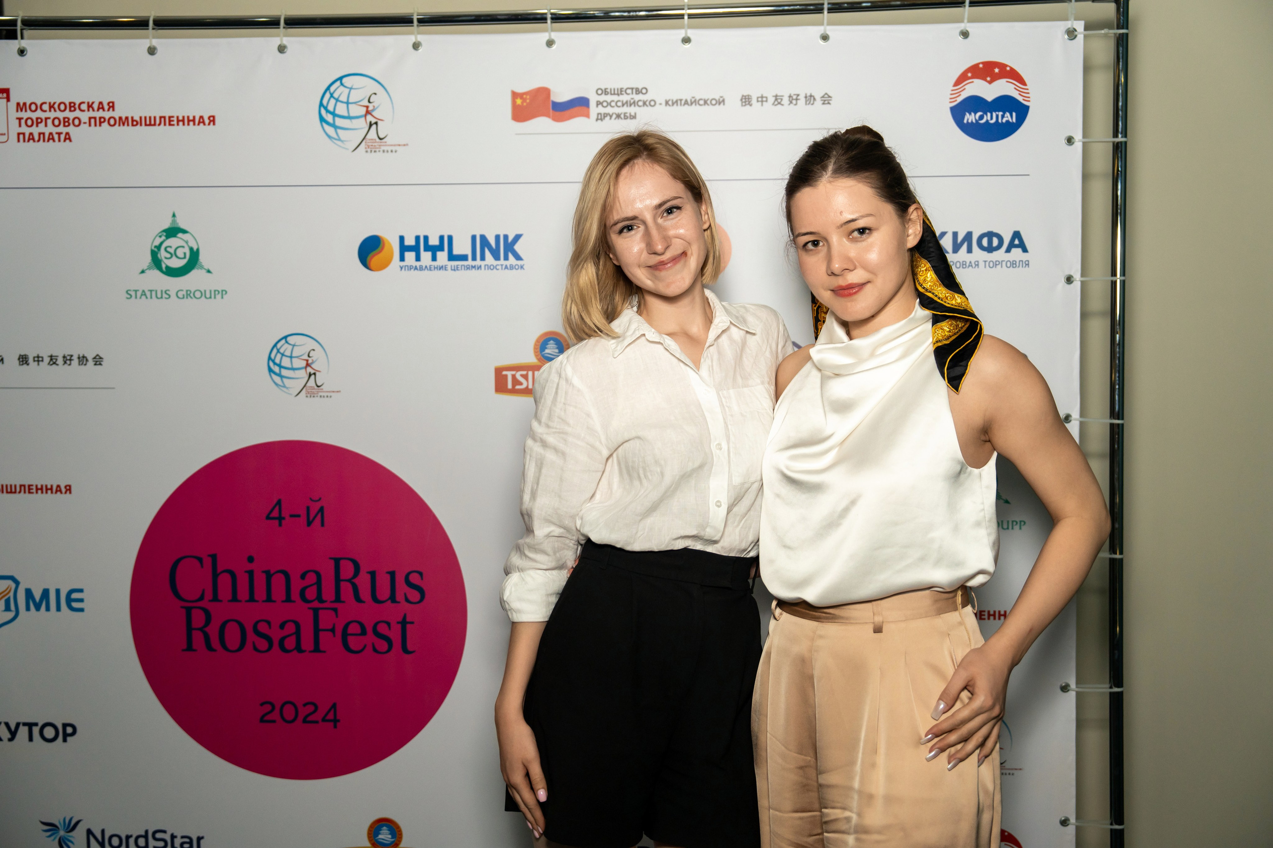 ChinaRosaFest 2024. Репортажный фотограф в Красной Поляне и Сочи Павлюченко Екатерина