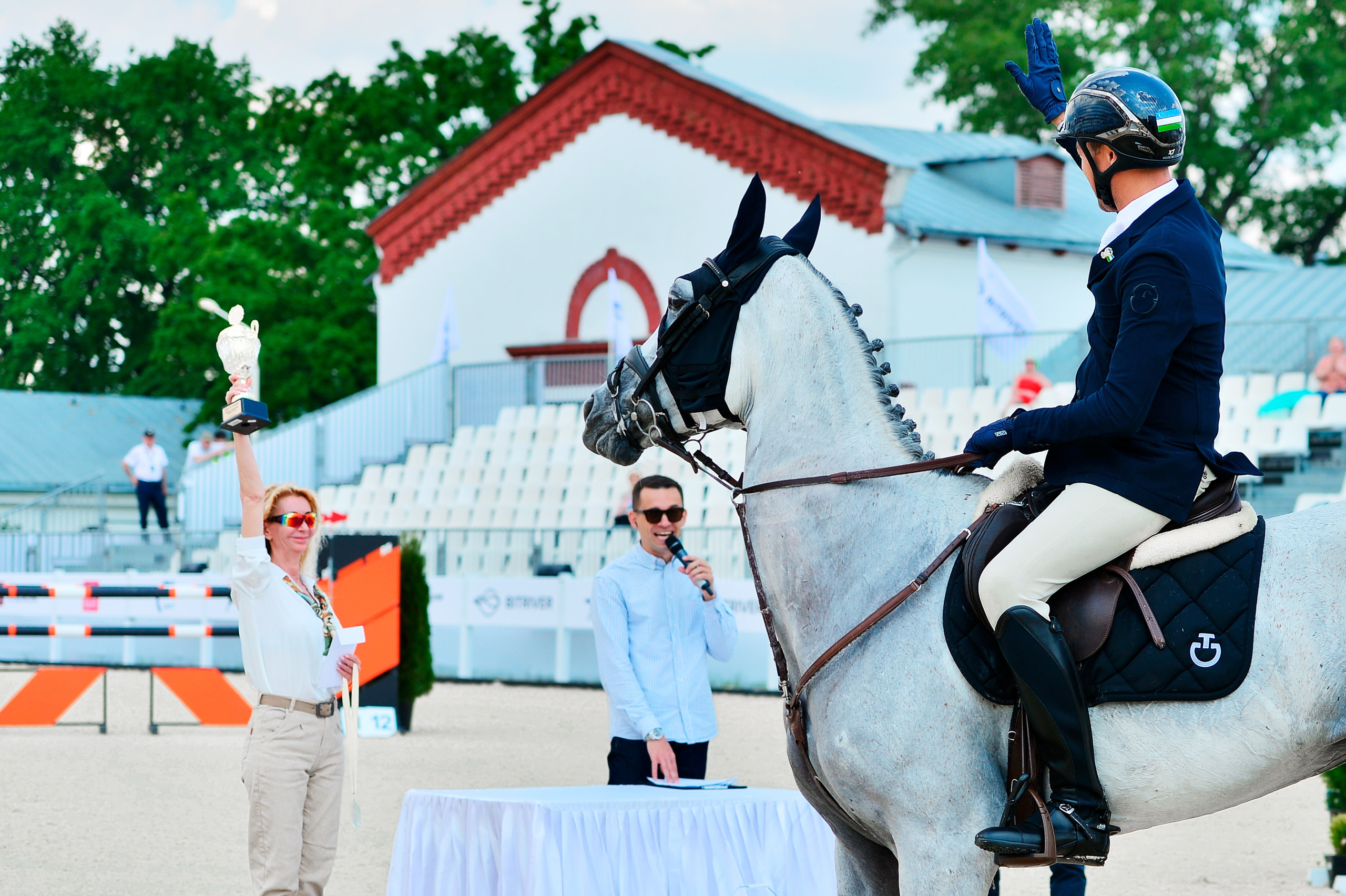 Репортаж Bitriver. Конный фотограф Alesya Safe