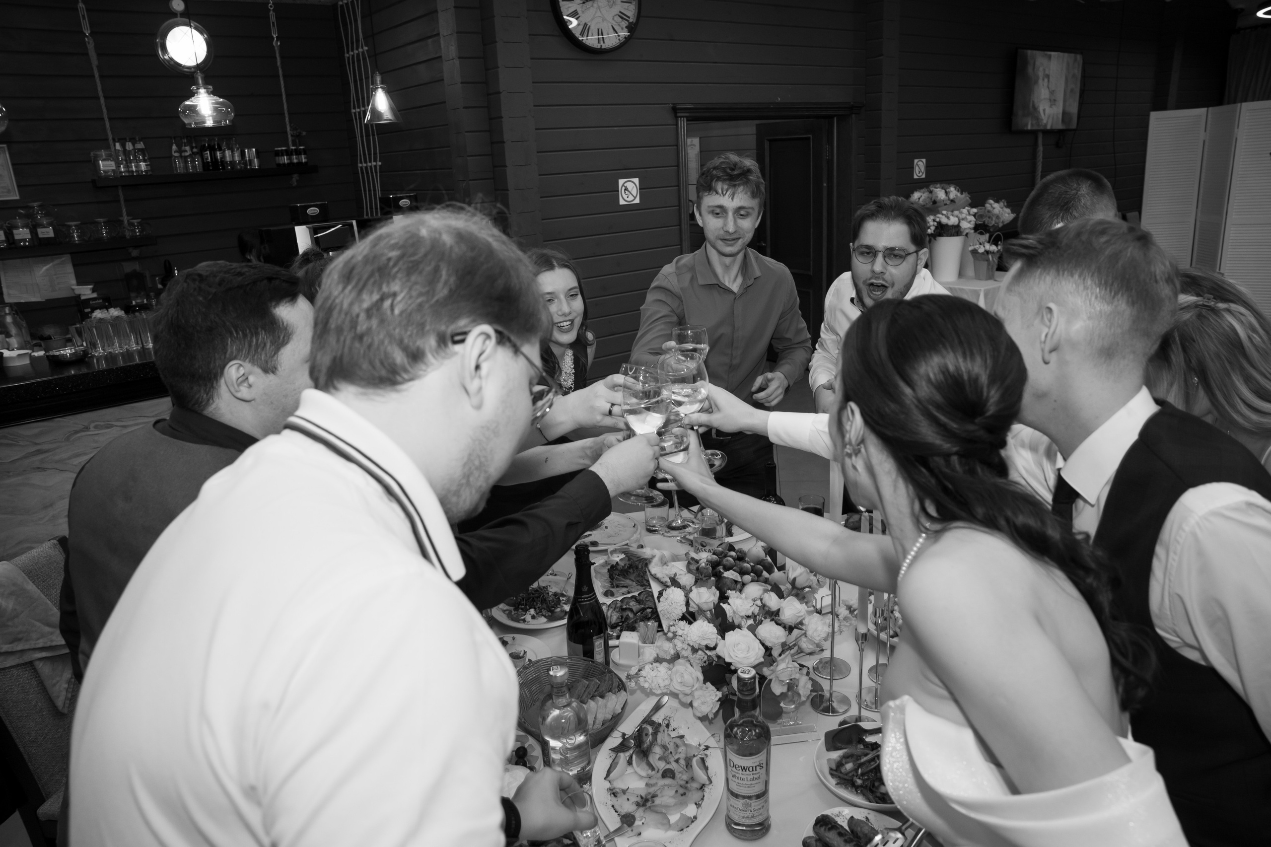 Регистрация в отеле Fish Point, ЗАГС Бутово, прогулка в Остафьево. Свадебный и репортажный фотограф (Москва, Королев и другие)