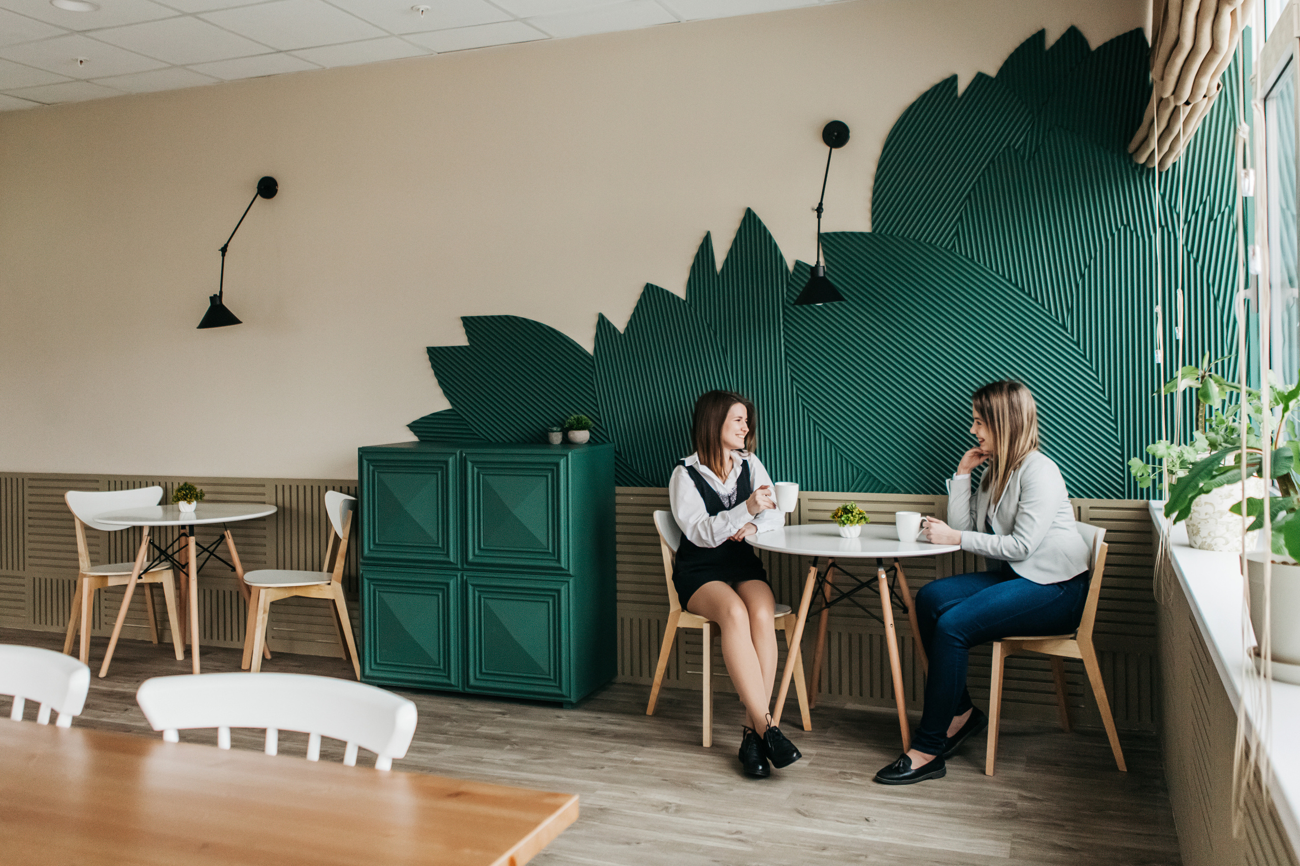 Интерьер обеденной зоны. Фото и видео для бизнеса Обнинск, Калуга, Москва