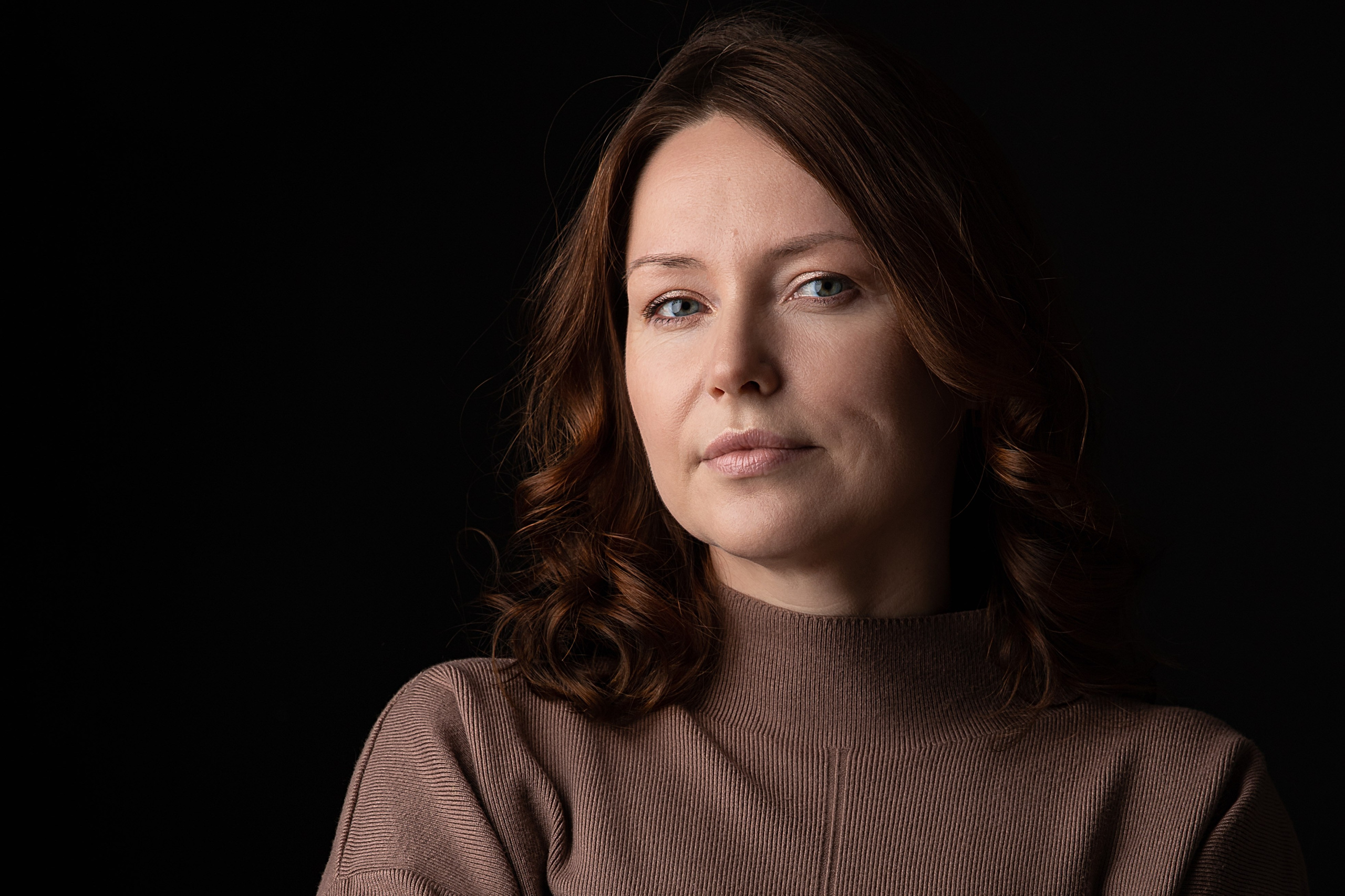 Юлия. ФОТОГРАФ РАДОСТИ Фотосессия в студии СПб. Портретный фотограф — Юрий Торлопов