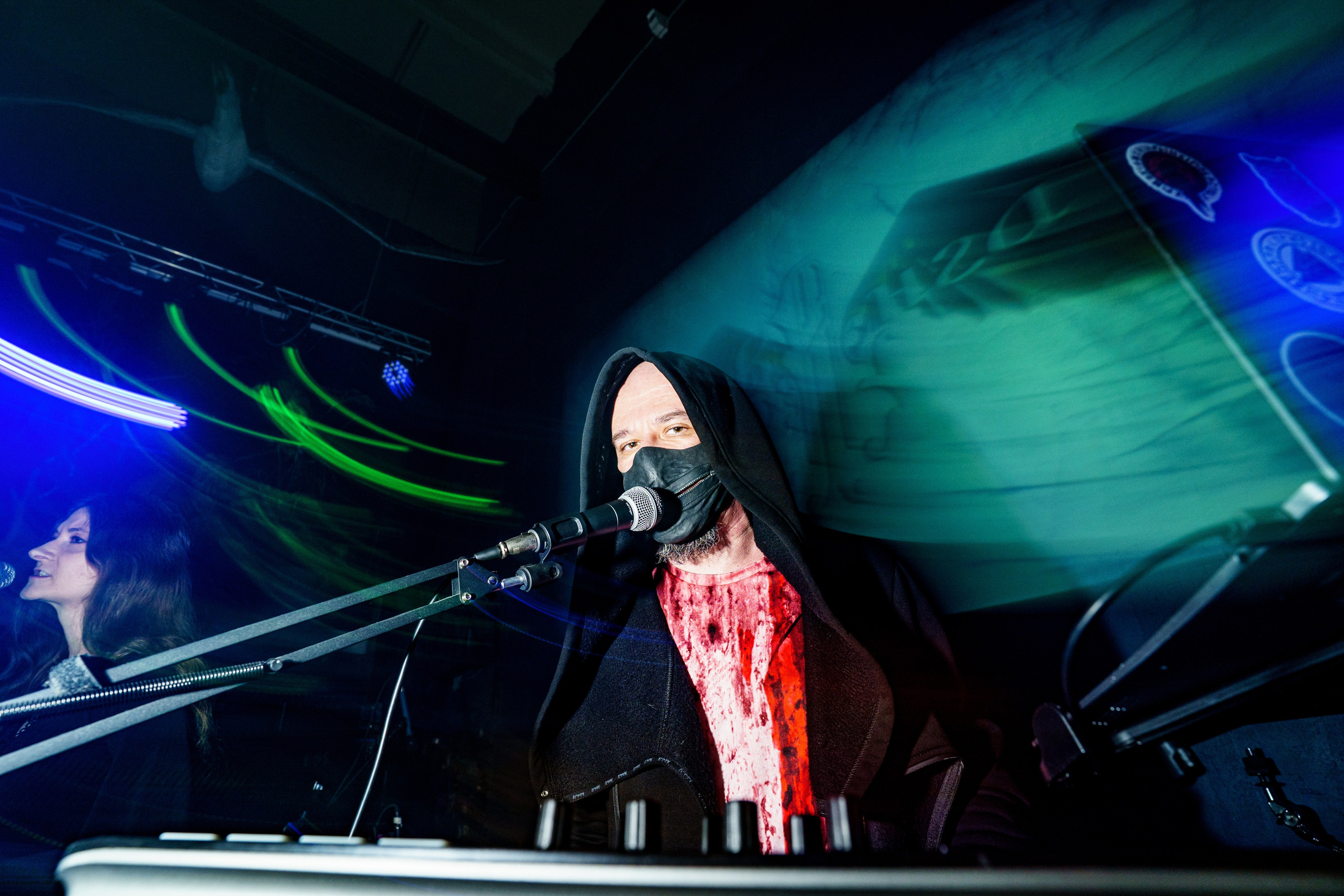 Inside the Rain|Ласточка. Концертный и репортажный фотограф в Санкт-Петербурге Слава Пахомов