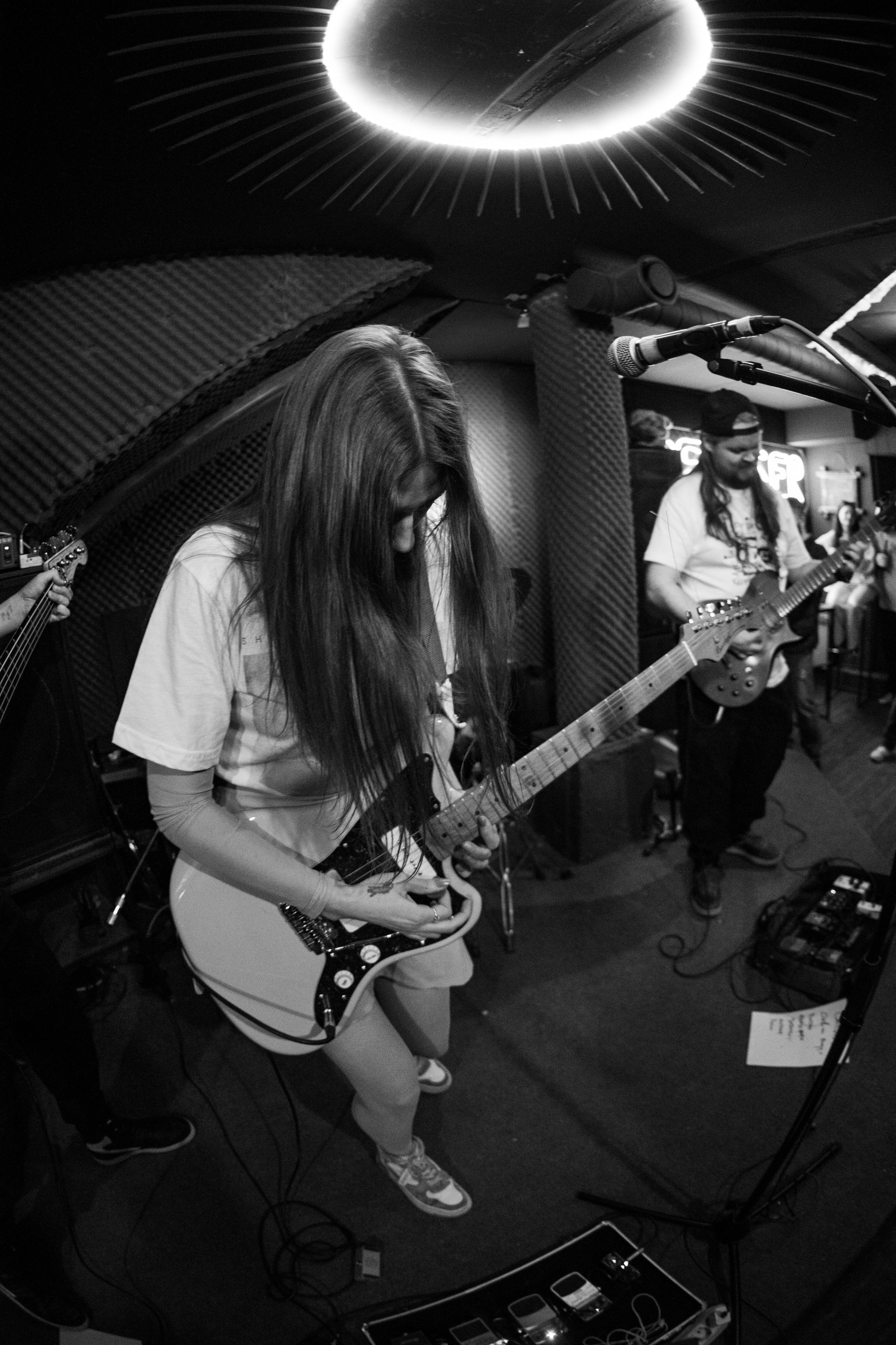 Сатива|Debaser. Концертный и репортажный фотограф в Санкт-Петербурге Слава Пахомов