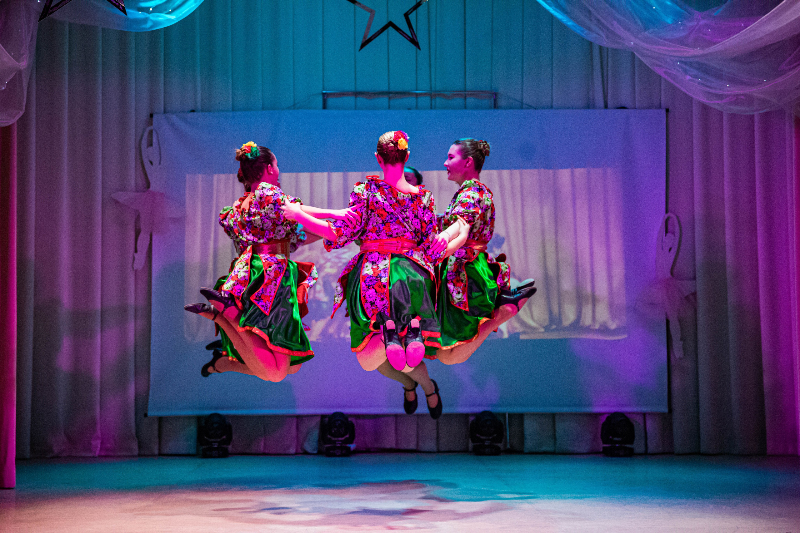 «Конфетти» Юбилейный концерт «Твори Добро». Фотограф Дарья Маташкова