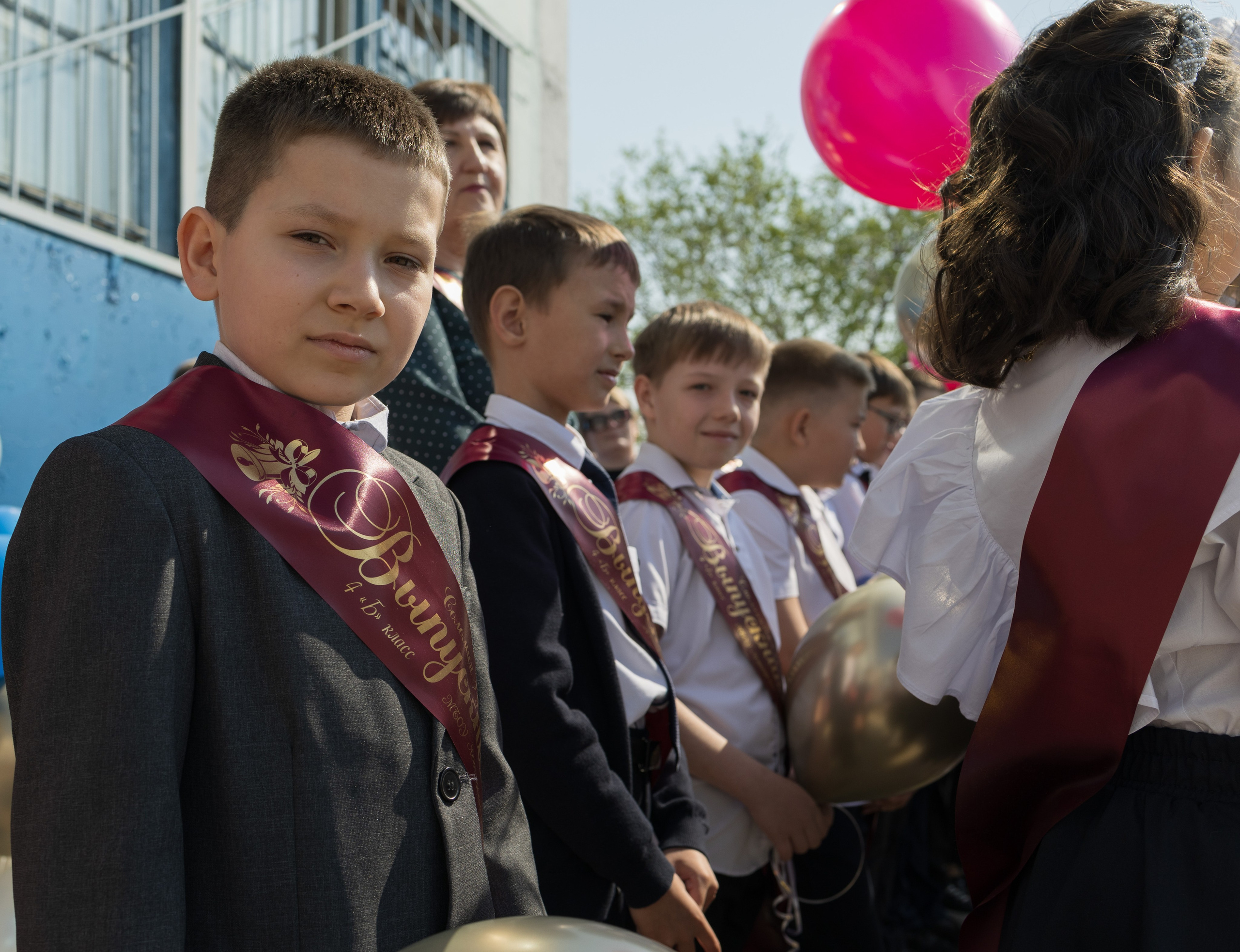 Выпускной 2024. 4 класс. Фотограф Юлия Левандовская, п.Ясногорск