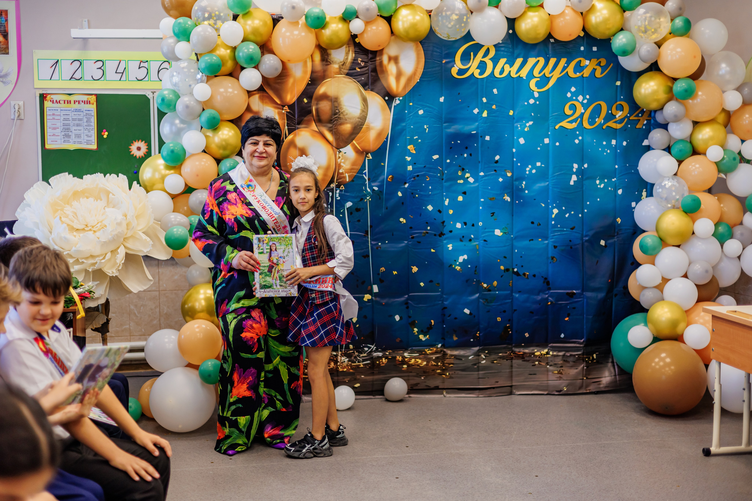 Выпуск 4а 25школа'24 год. Свадебный и семейный фотограф в Армавире