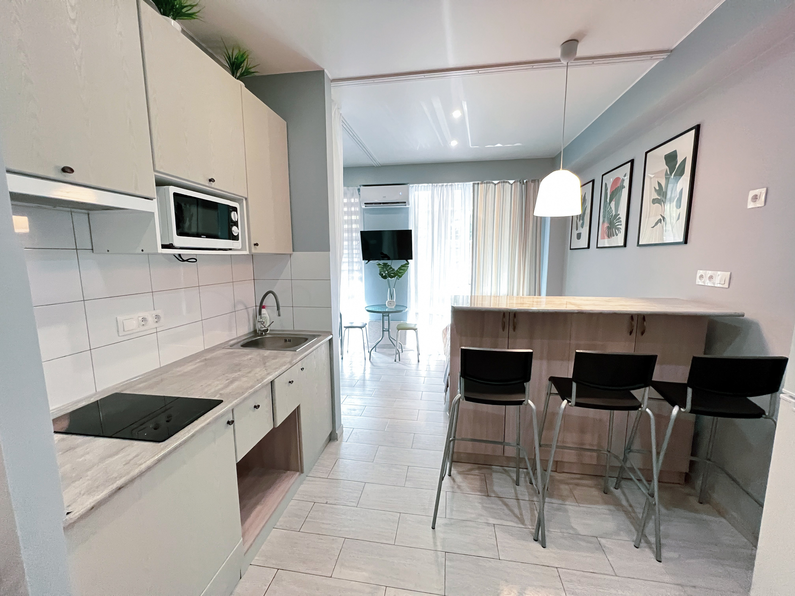 Центральный район Сочи: апартаменты у моря в доме с собственным бассейном!. Квартиры посуточно, длительно в Сочи, LARA APART GROUP