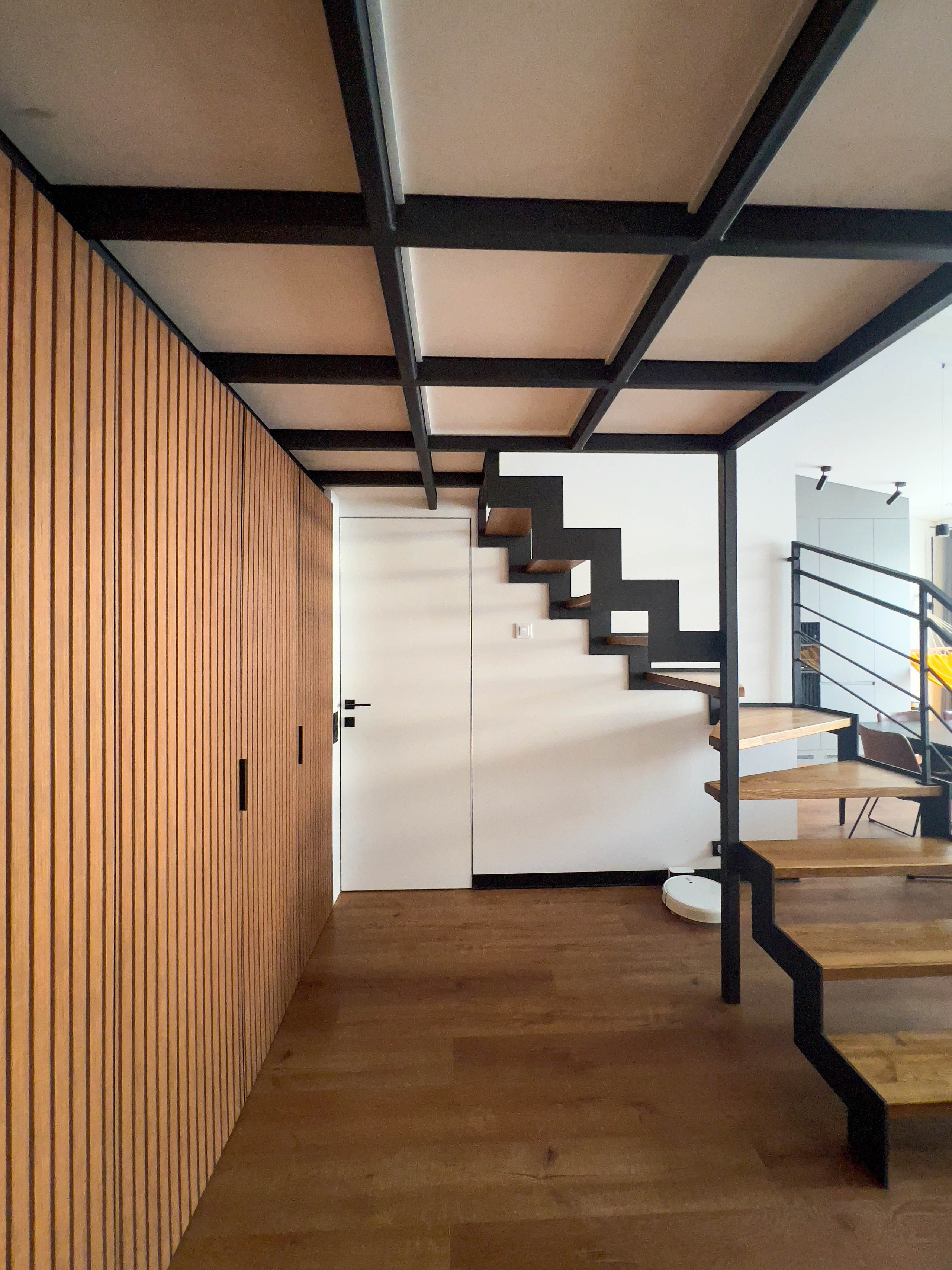 The apartment is on two levels. Fotograf Dmitrii Donets