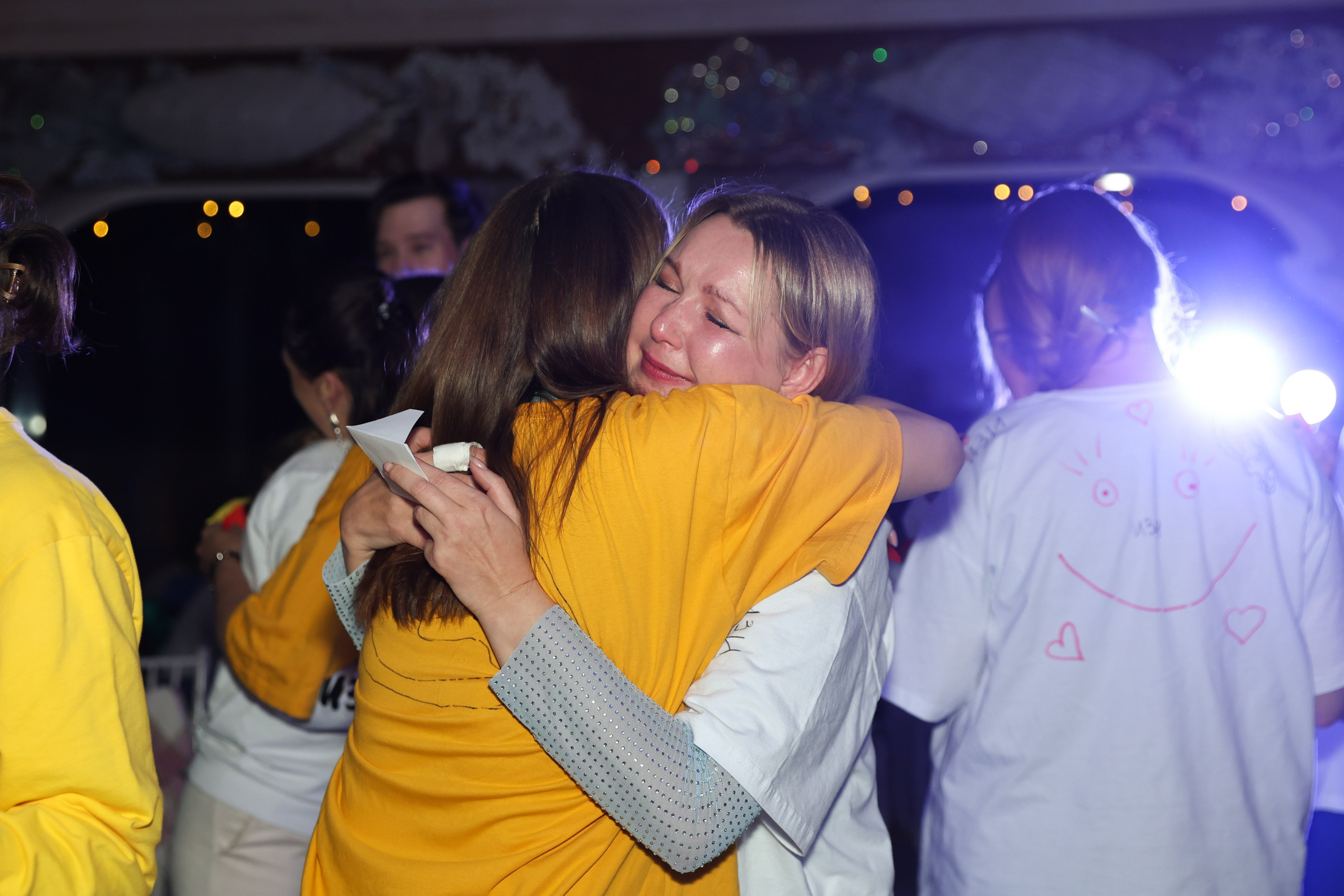 Тиндер смена в лагере для взрослых «Изи». Фотограф Дарья Попова