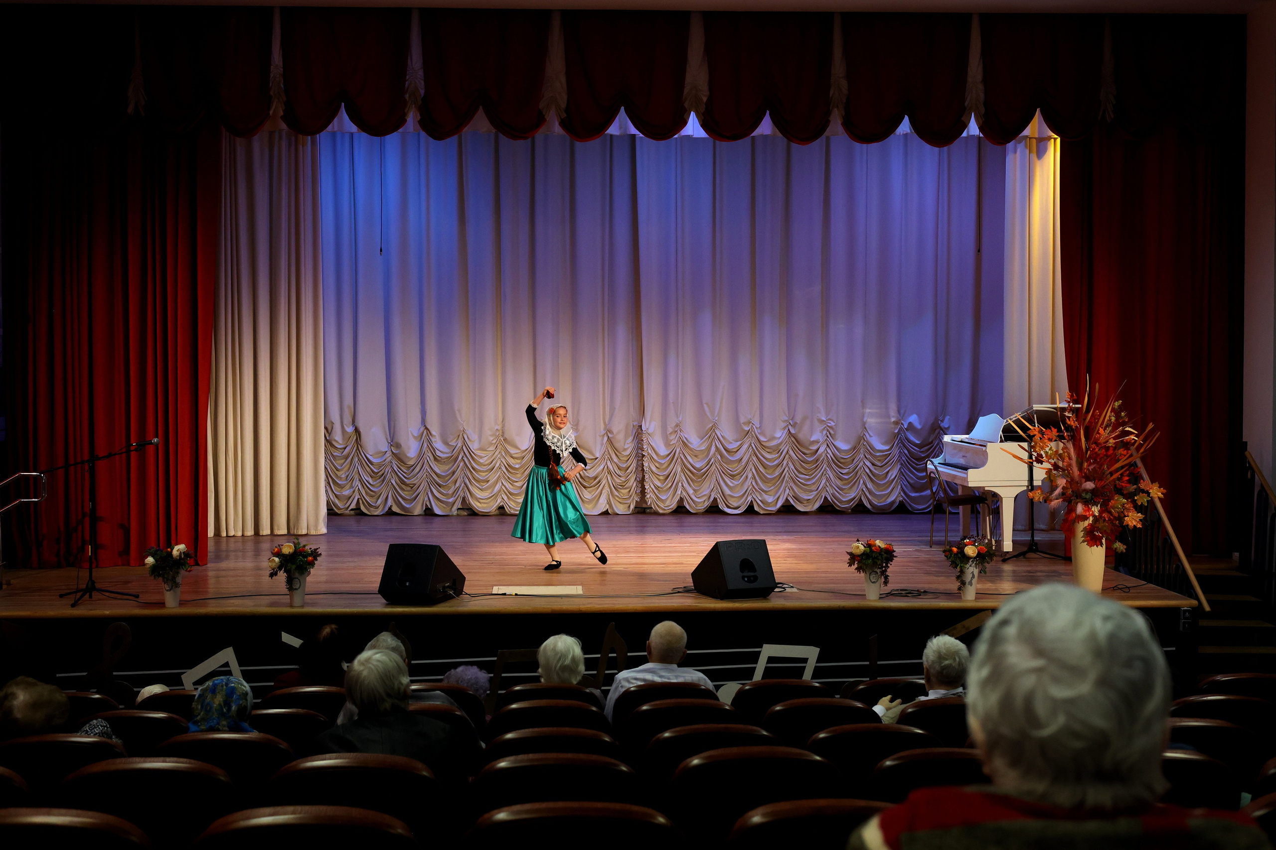 Концерт «От сердца к сердцу» для ветеранов 11.10.2023. Профессиональный фотограф в Москве Алёна Котова