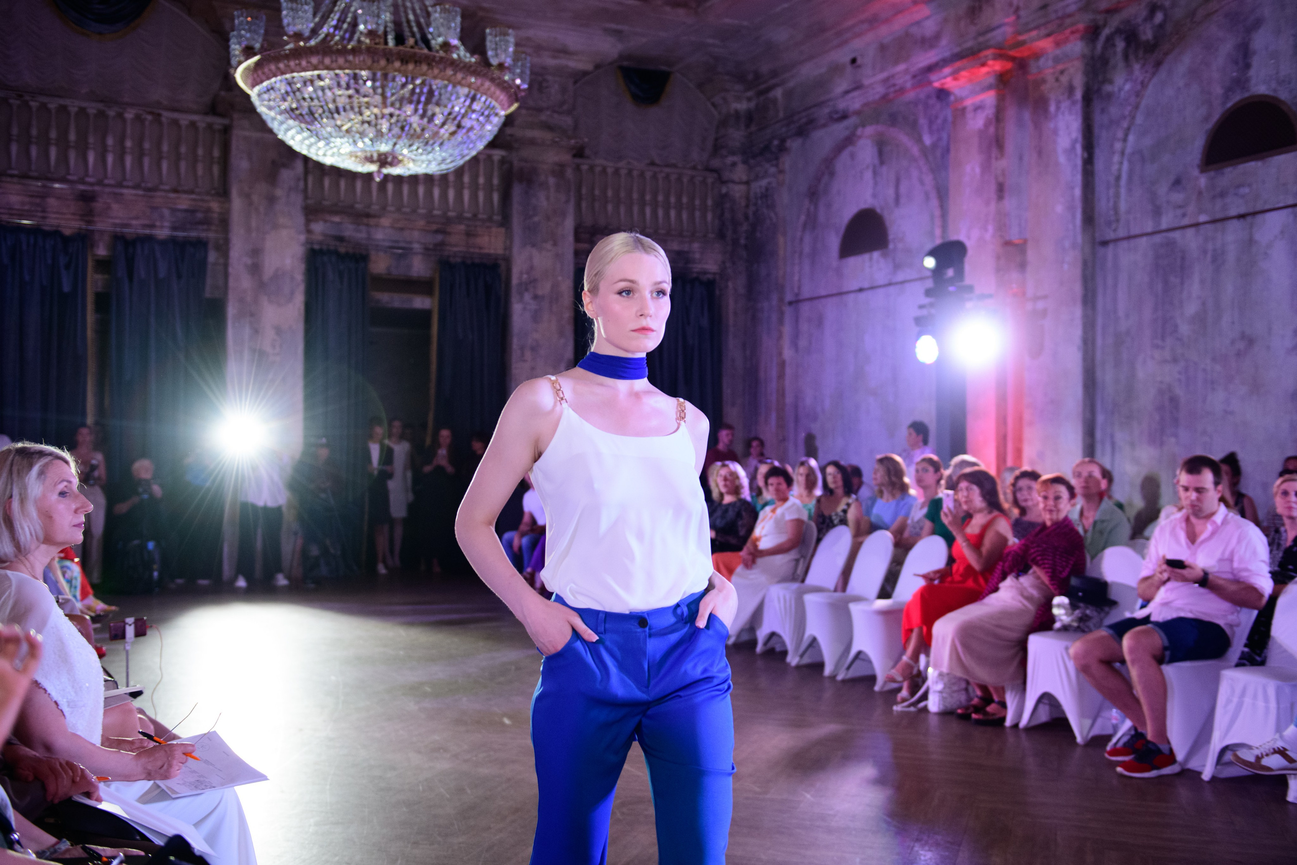 Модный показ «Аллея моды». Организация и проведение фотосъемок в Санкт-Петербурге. Фотограф Смирягин Илья