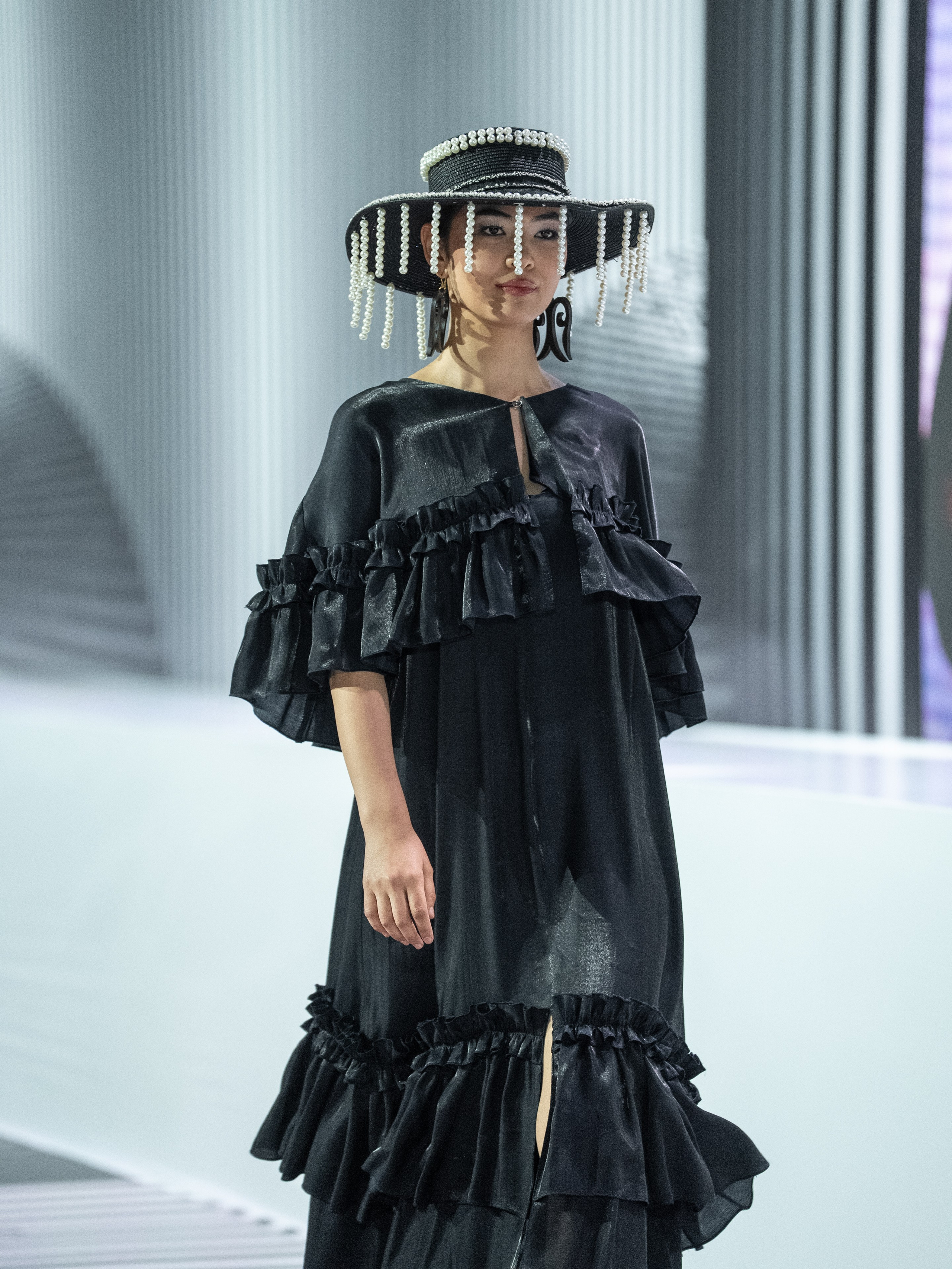 Brand AINASH QARA. Сайт Алматинского НЮ АРТ, будуар и фэшн фотографа Дениса Карпенко