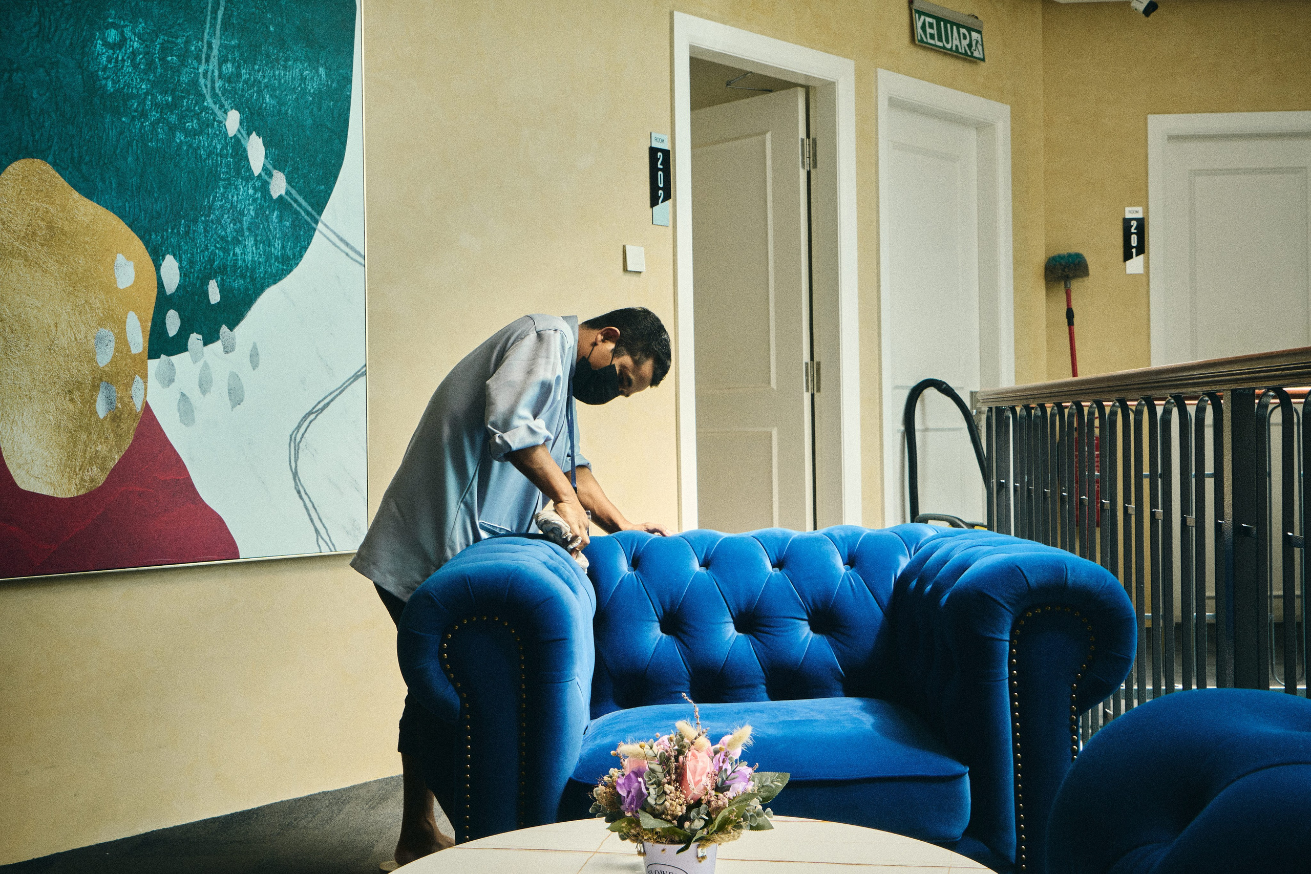 Lavender Mansion. See the moment and catche. commercial and reportage