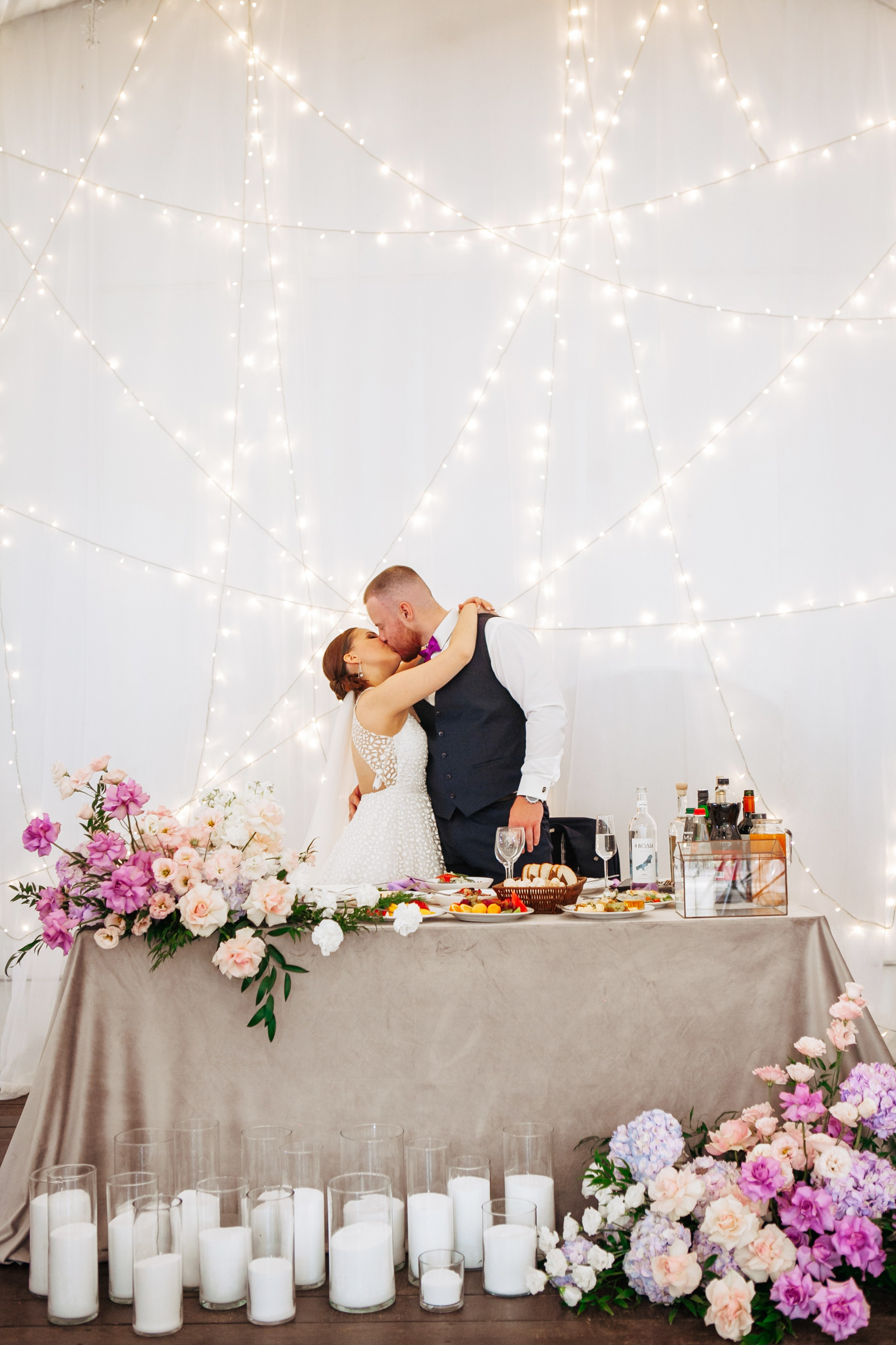 Свадебная фотосессия в отеле hartwell hotel и на патриарших прудах. Фотограф Ольга Ефремова