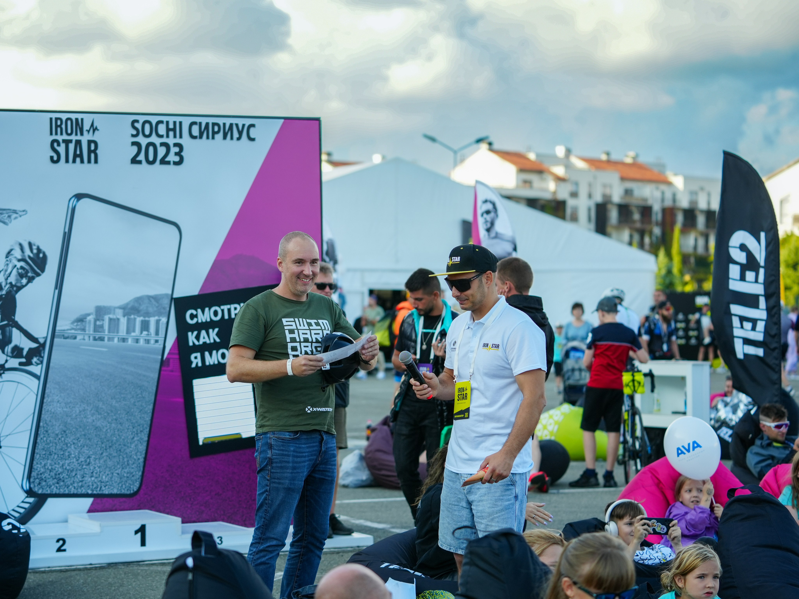 Фотоотчет партнерской интеграции для компании TELE2 на фестивале Ironstar. Репортажный фотограф в Красной Поляне и Сочи Павлюченко Екатерина