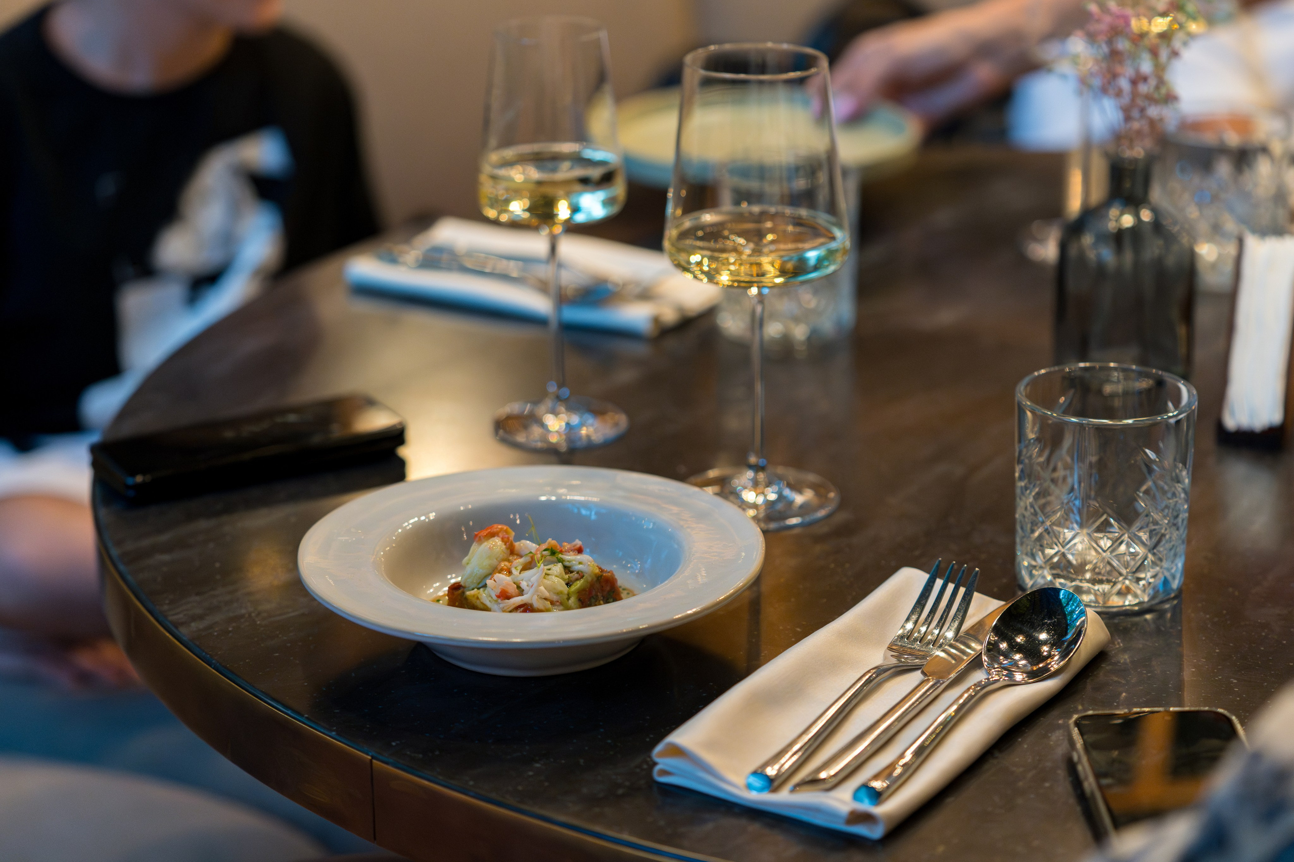 Гастрономический ужин «Лесная Италия» с Мирко Дзаго в ресторане RiverSide. Репортажный фотограф в Красной Поляне и Сочи Павлюченко Екатерина