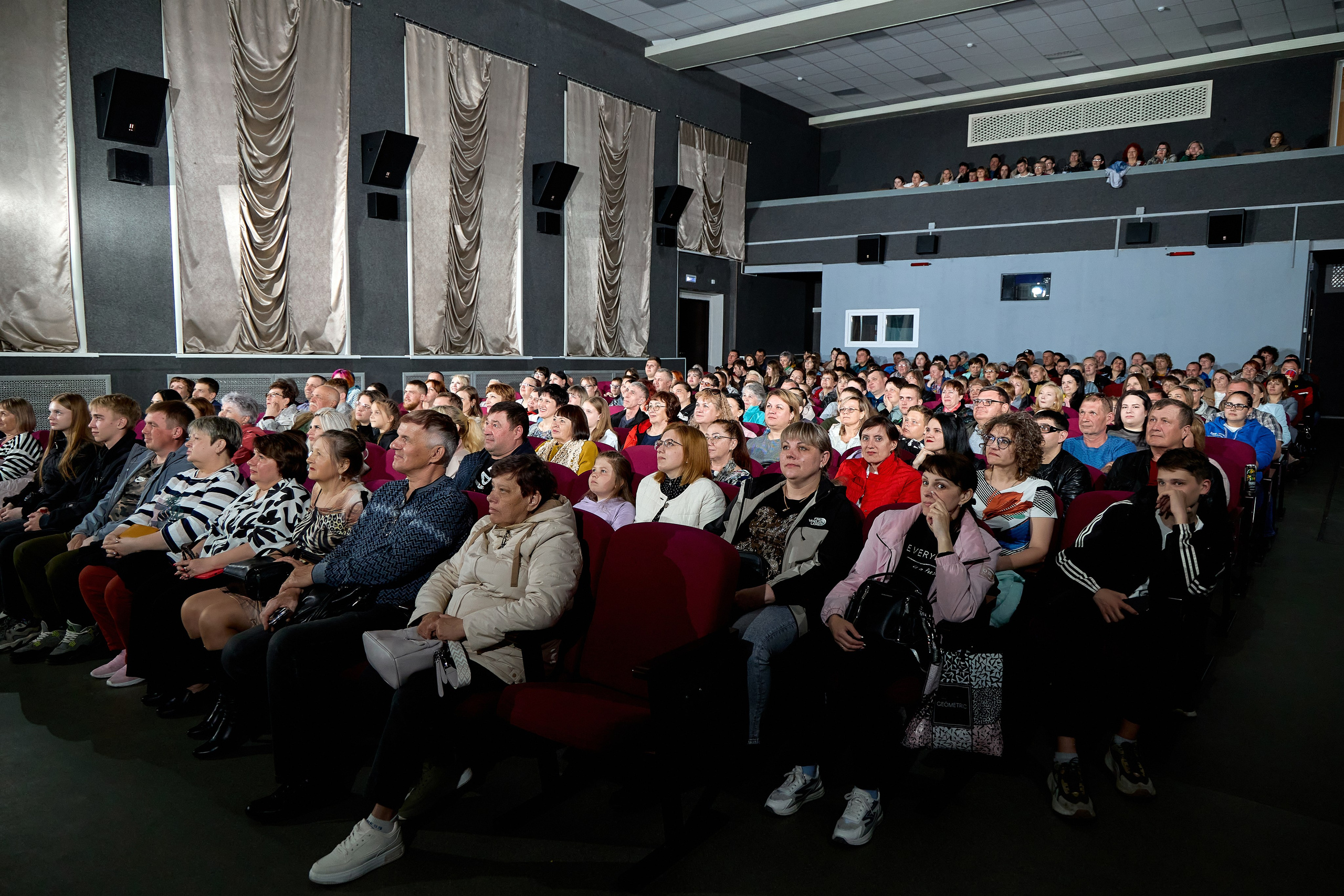 Кинопоказ, дима красилов, киностудия горького. Свадебный репортажный и фуд фотограф в Барнауле Гайфулин Виталий