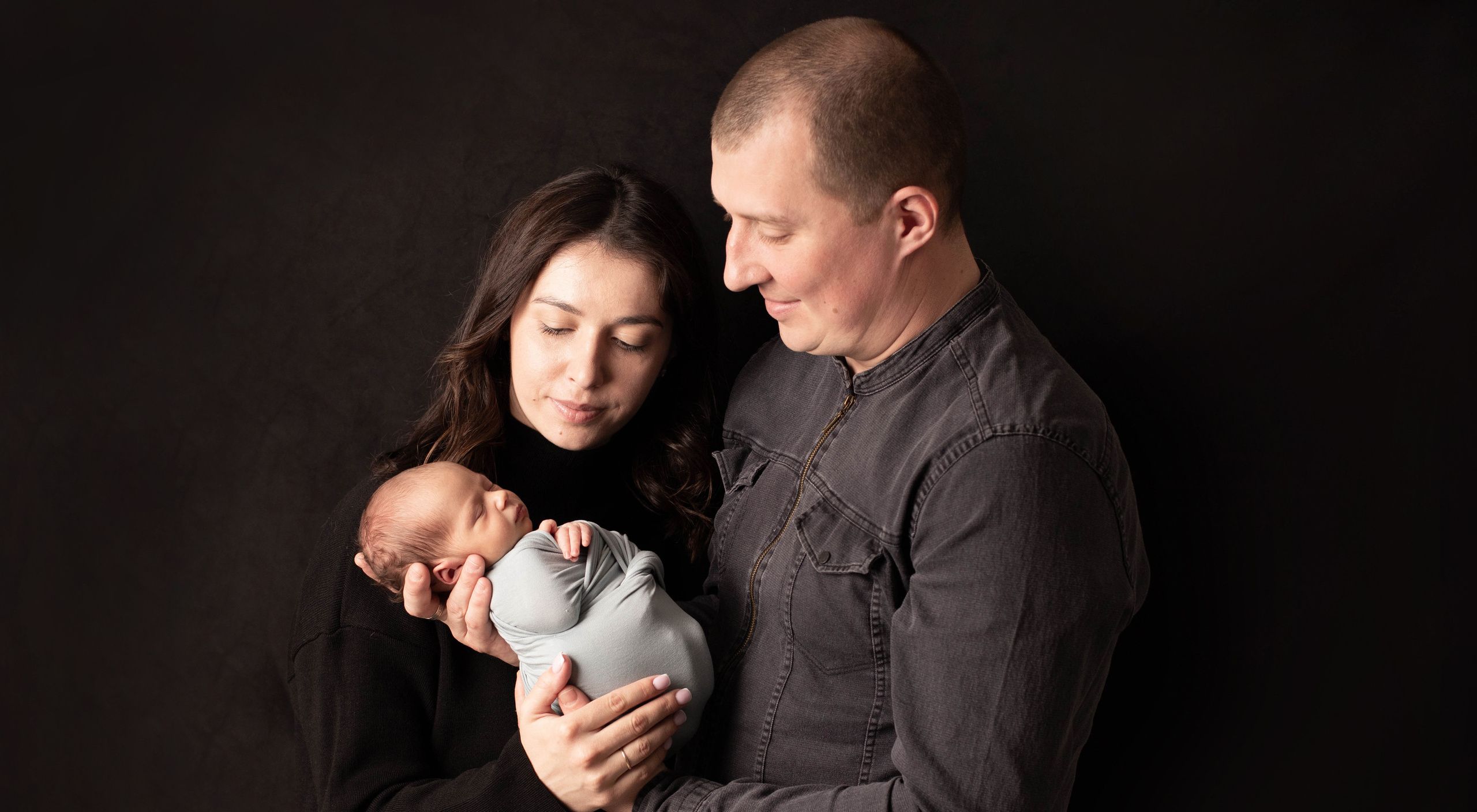 Фотограф новорожденных: волшебные моменты первых дней жизни