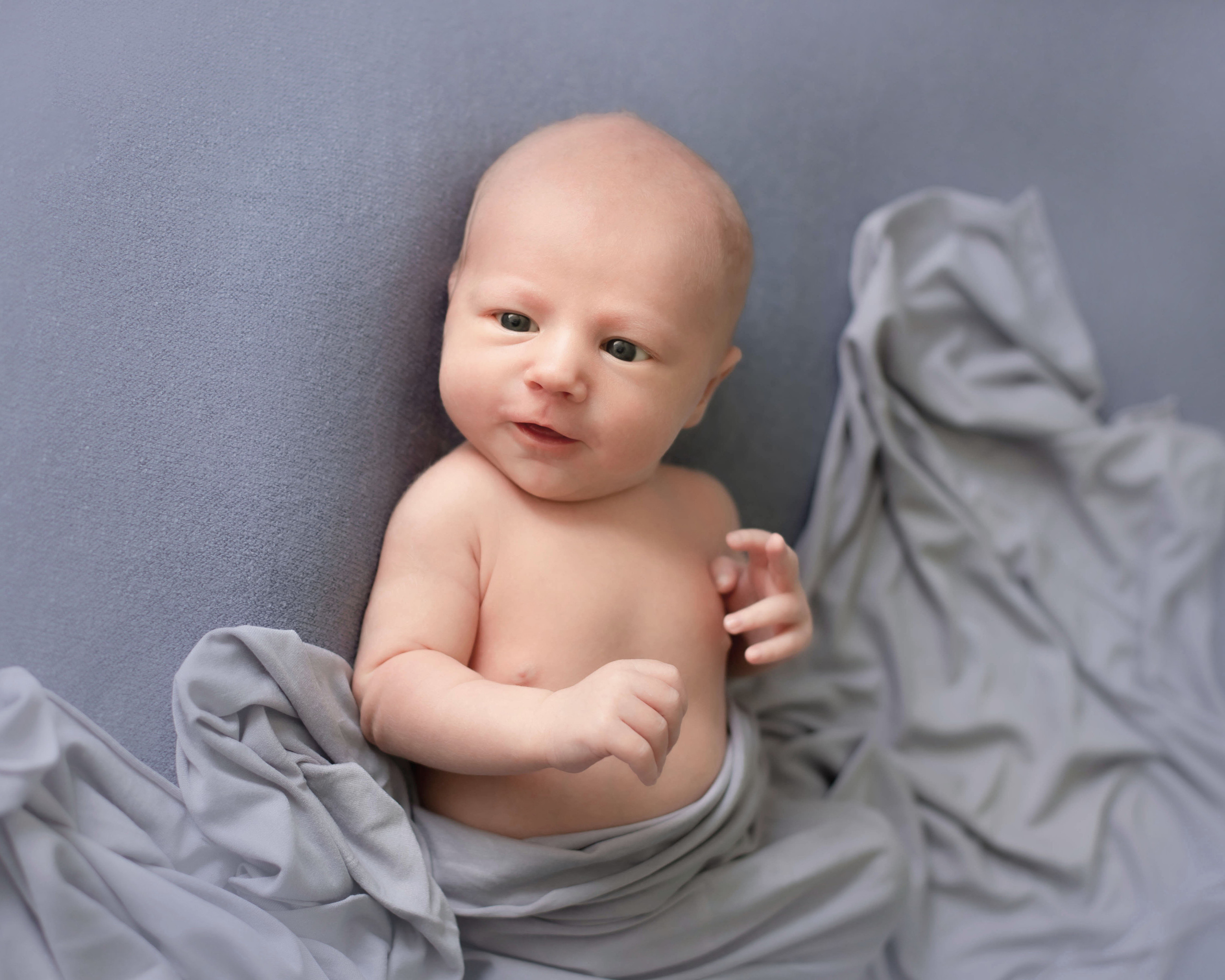 Фотограф новорожденных: волшебные моменты первых дней жизни