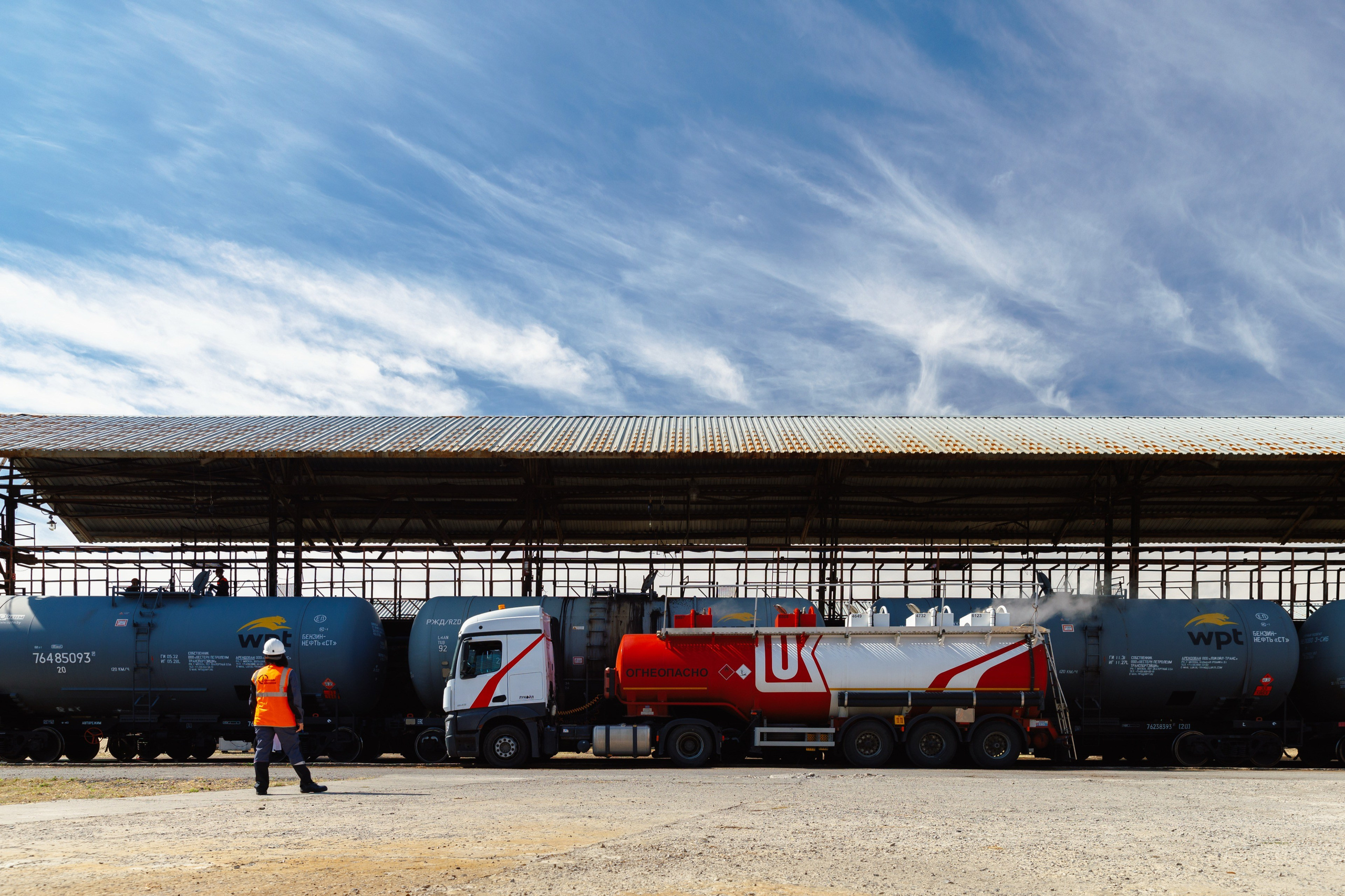 The first cargo company — the PPS Tatianka. Commercial photographer | Anton Ermakov