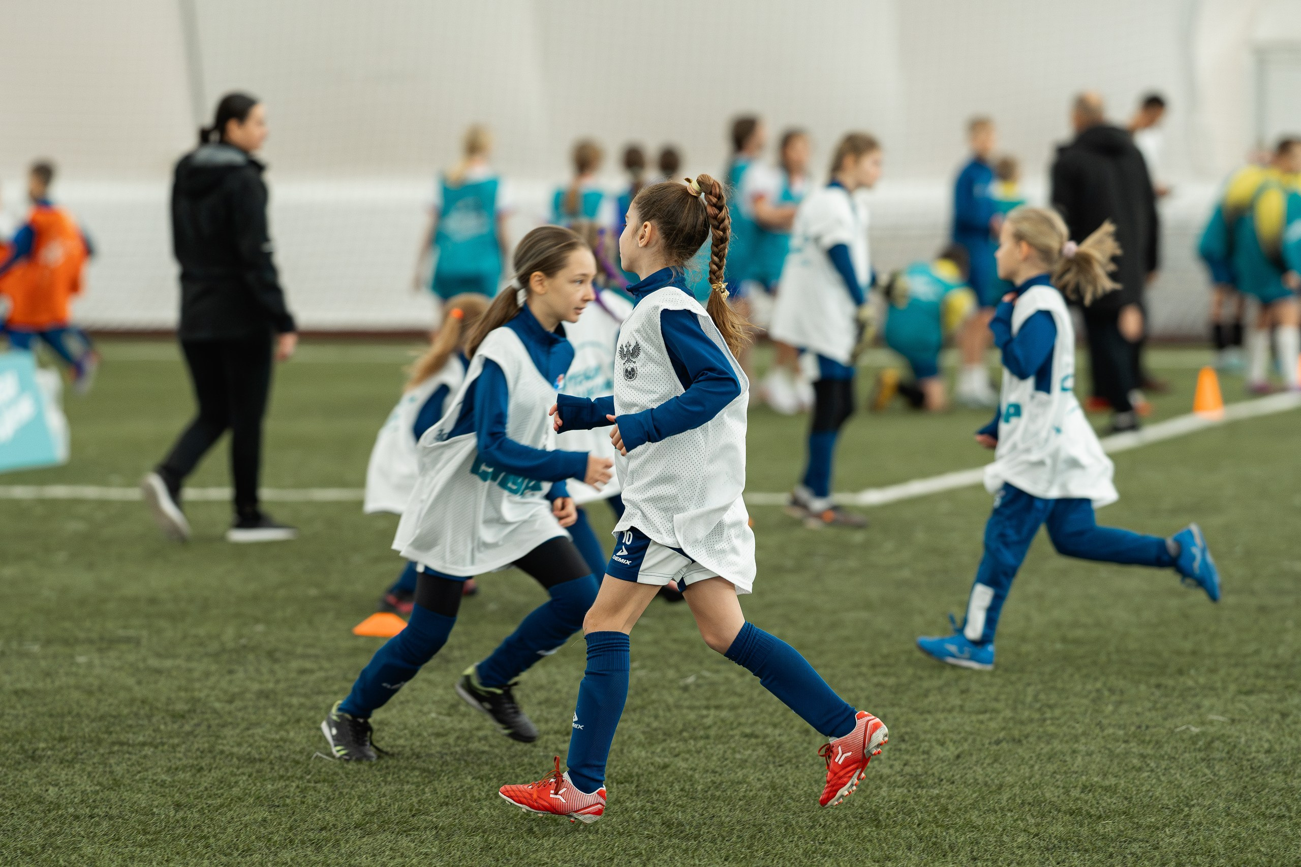 Фестиваль «СИБУР. Урок футбола» в рамках проекта Российского футбольного союза «Футбол в школе». Портретный и репортажный фотограф в Воронеже: Анастасия Пузикова