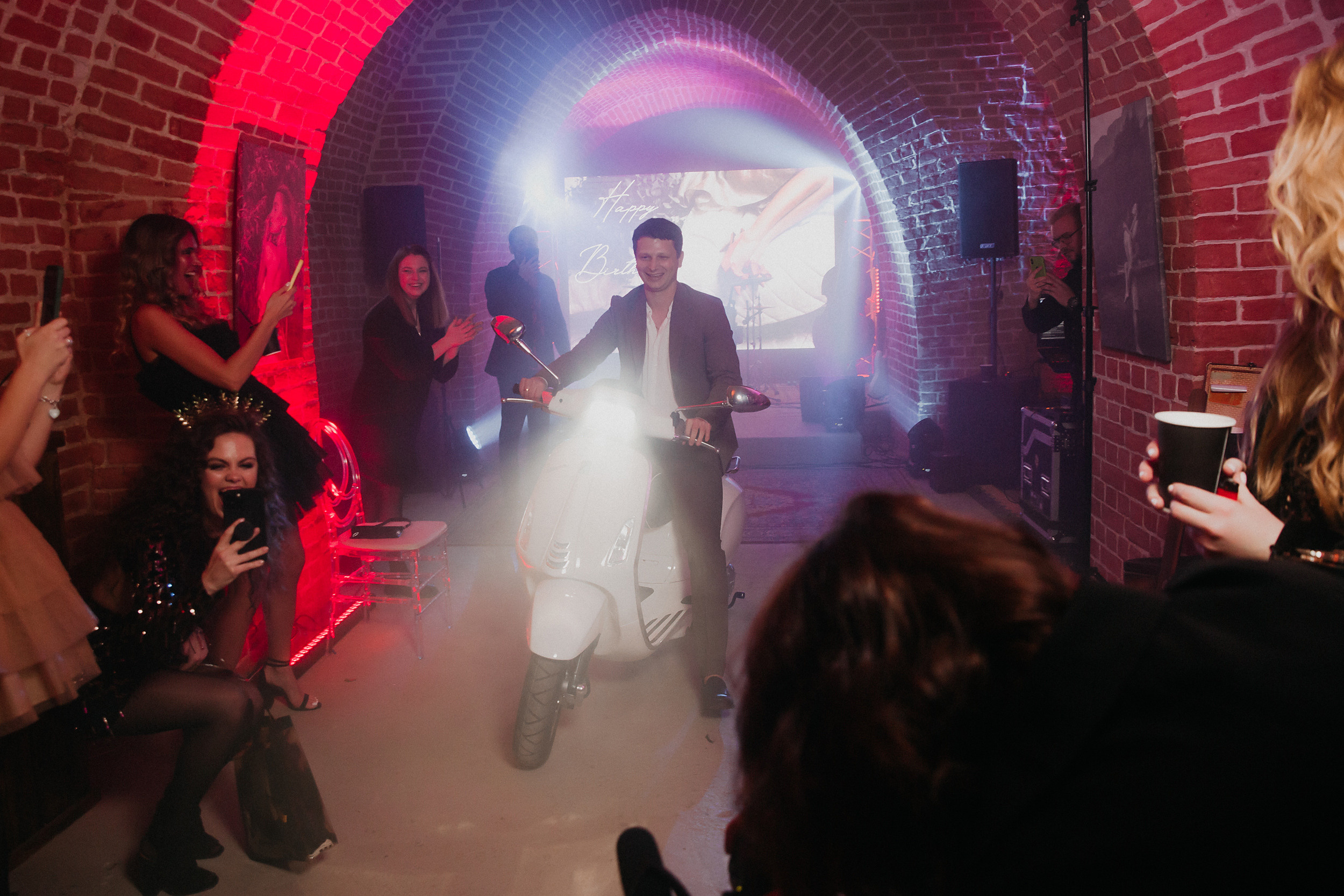 Happy Birthday! Viktori Ja. Фотограф ваших событий