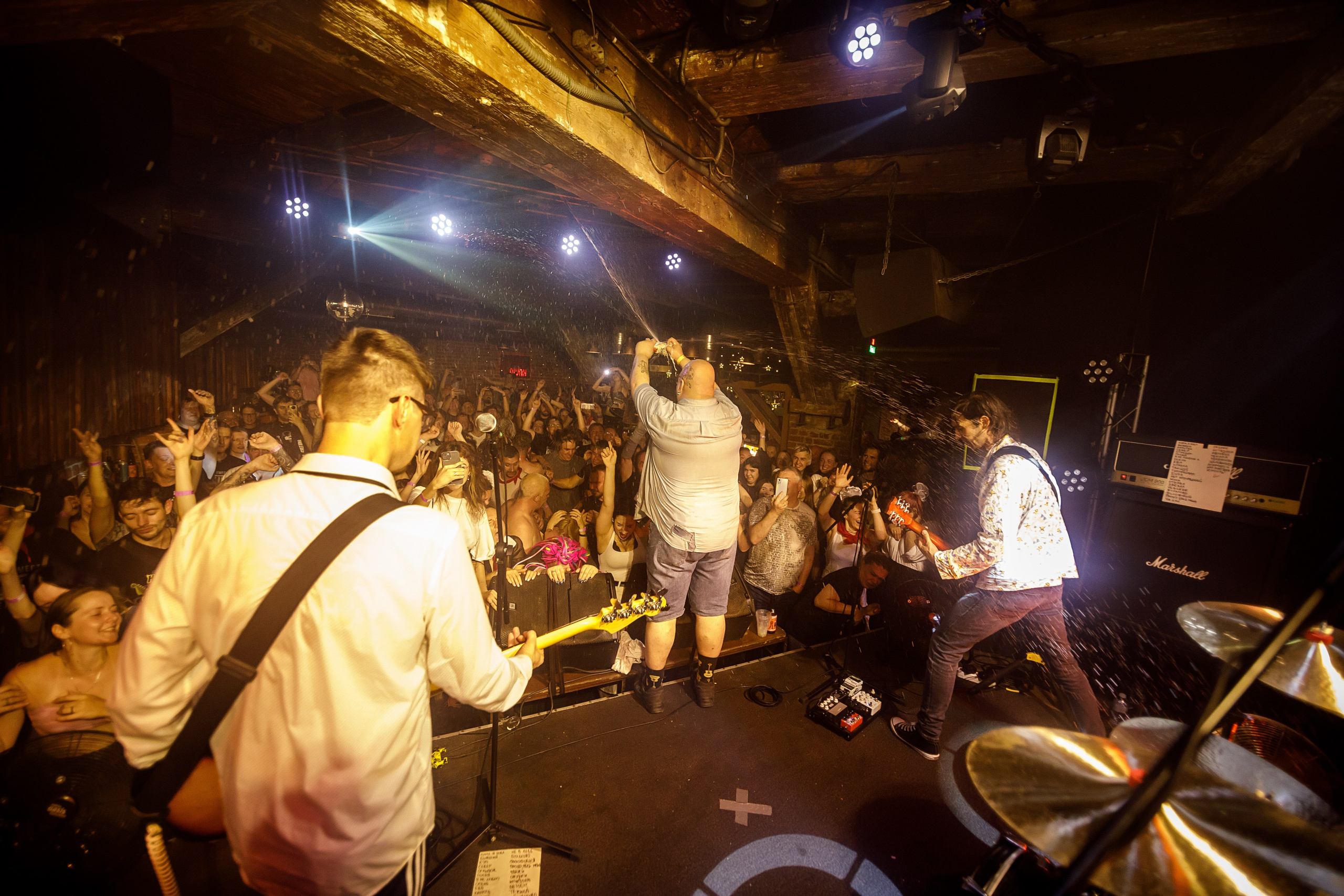 РАДИОПОМЕХИ. Фотограф Елена Богачева (lenalena_na_na_na)