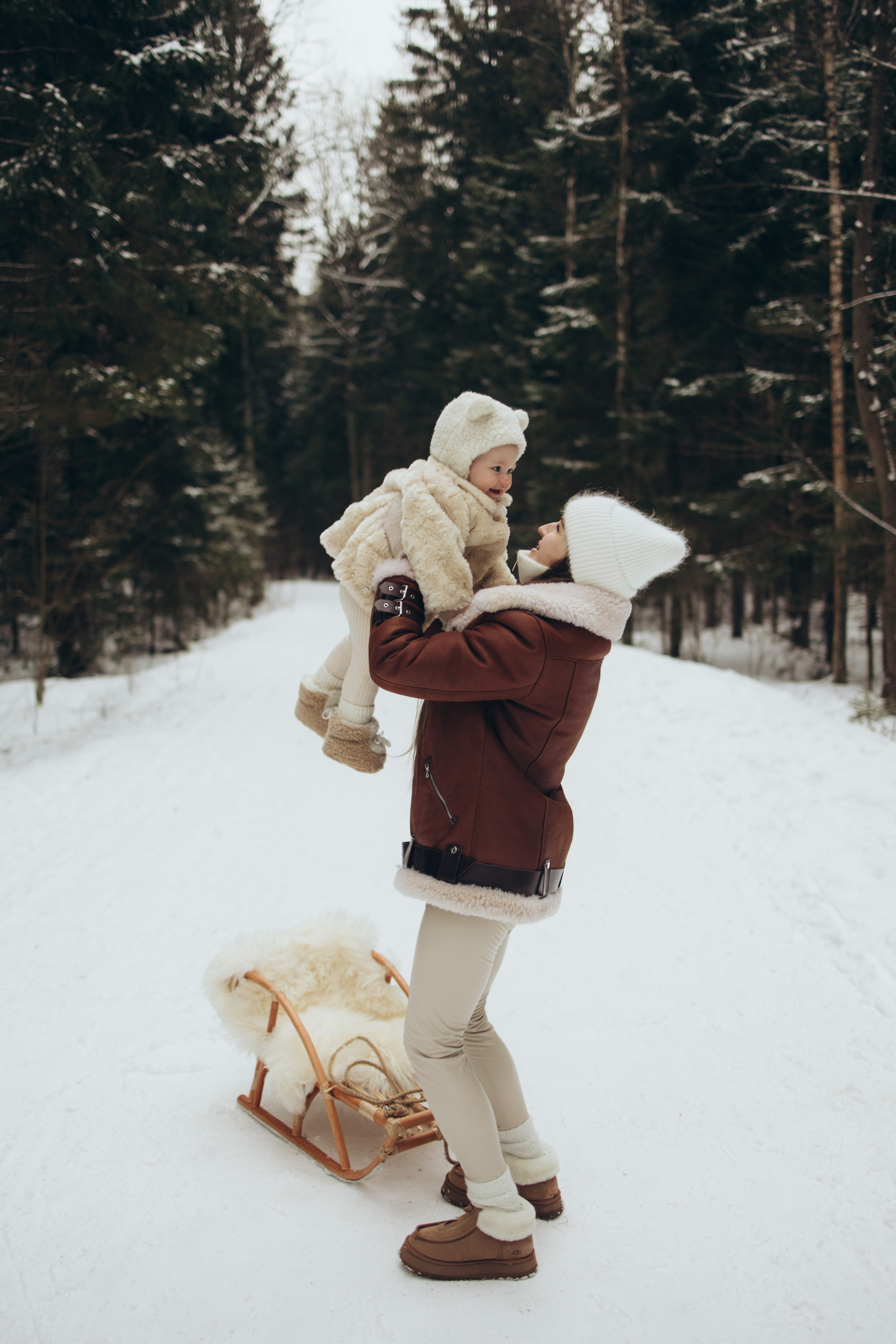 Снежный лес. Семейный фотограф в Москве Виктория Ястребинская
