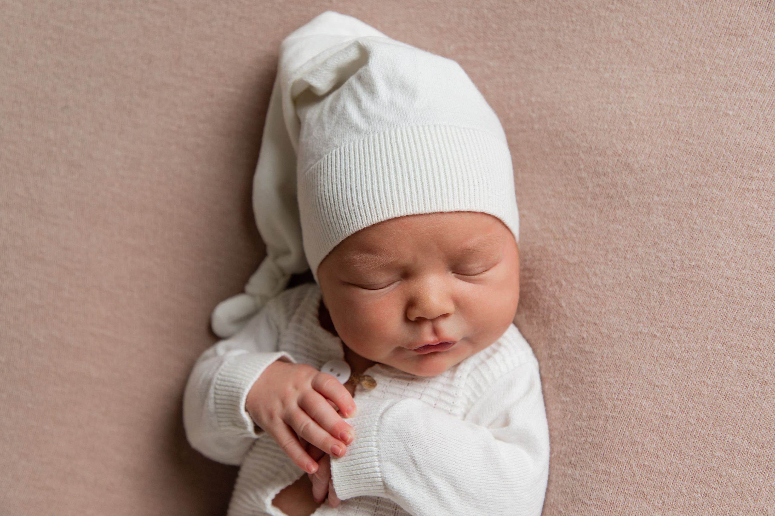 Фотограф новорожденных в Санкт-Петербурге Юлия Резепина