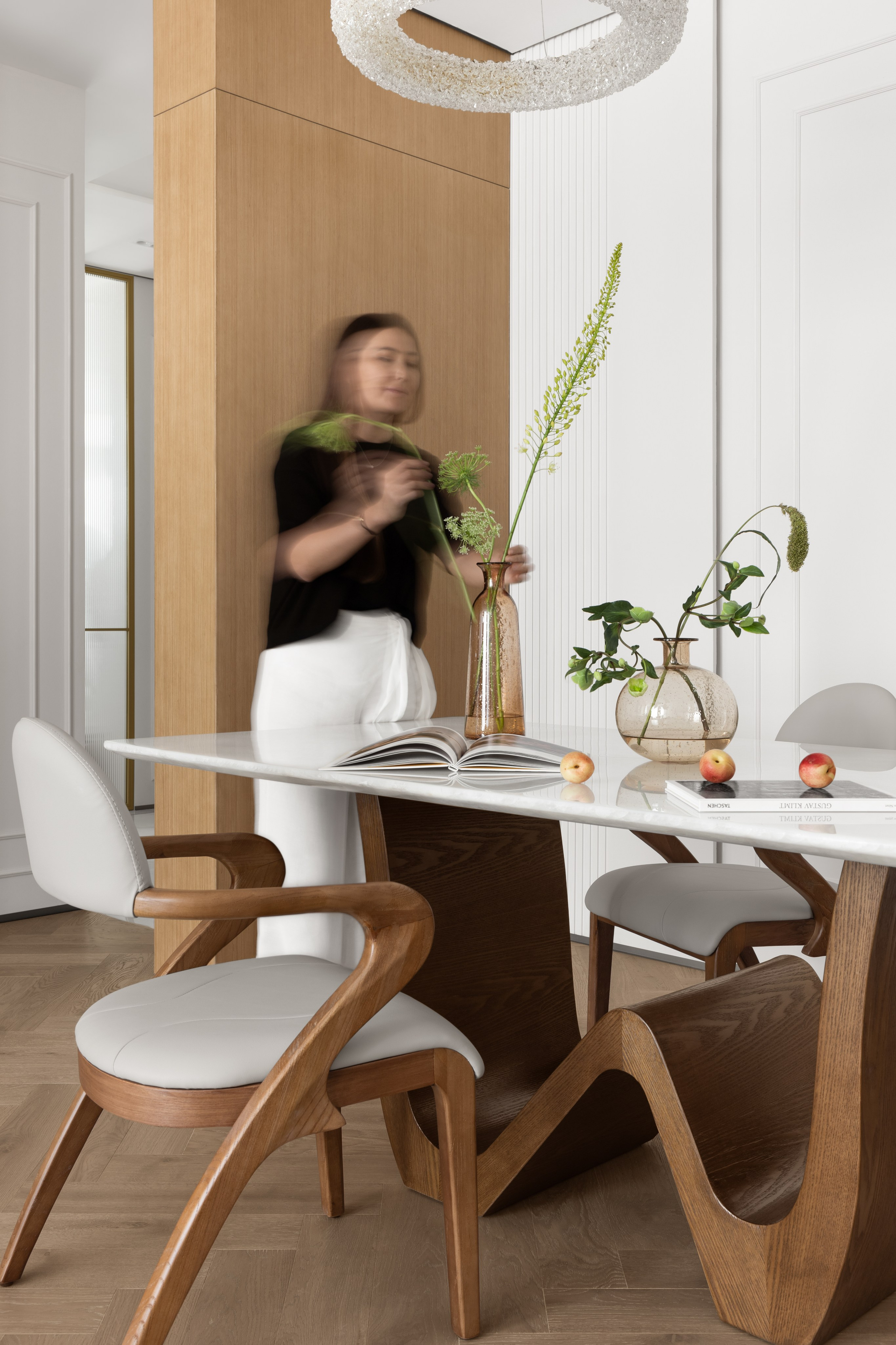 Динара Сембаева — Europe City. Roman Yakunin — interior photographer in Almaty, Kazakhstan