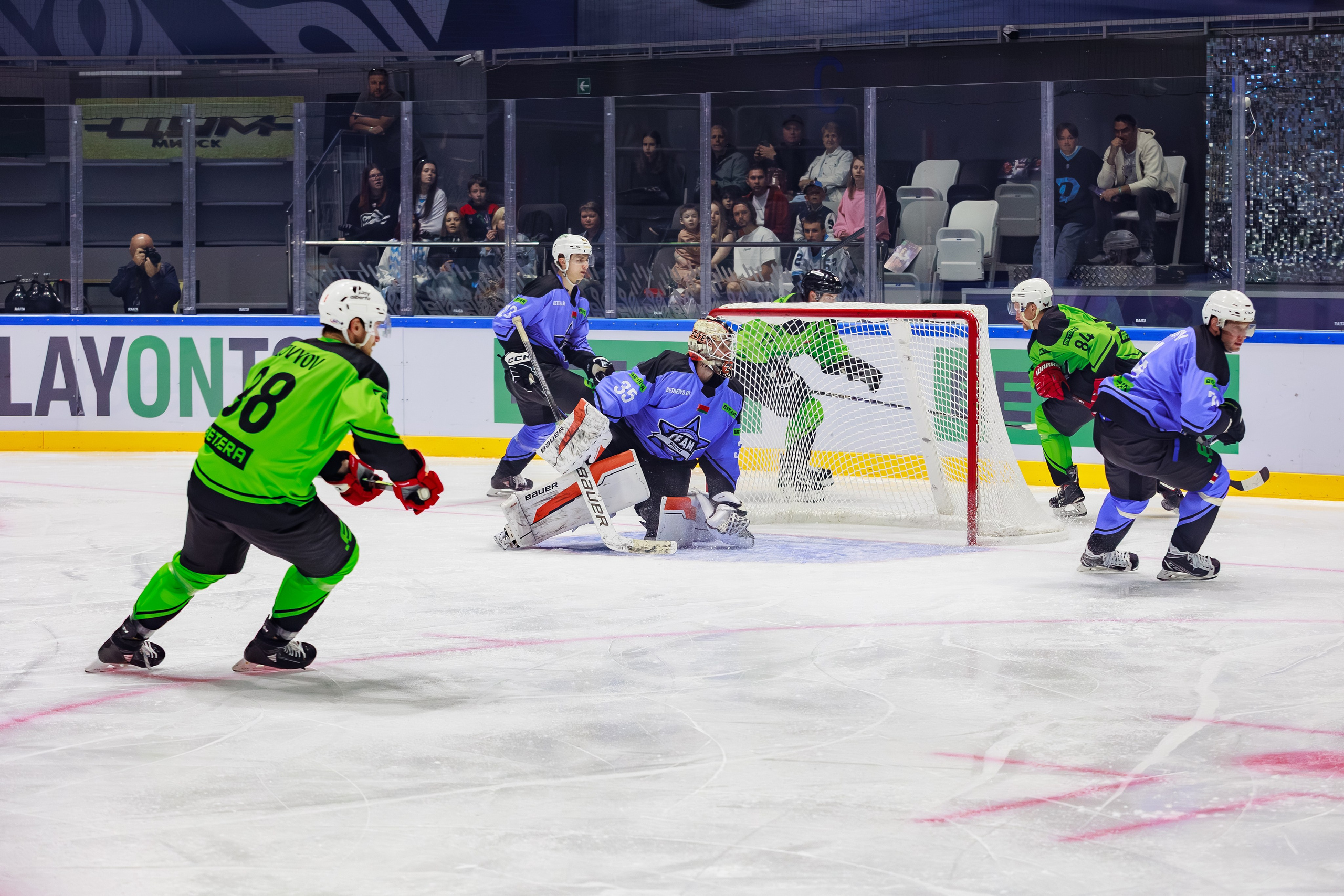 Благотворительный хоккейный матч BETERA. Репортажный фотограф Минск ❘ Костецкий Илья ❘ Беларусь