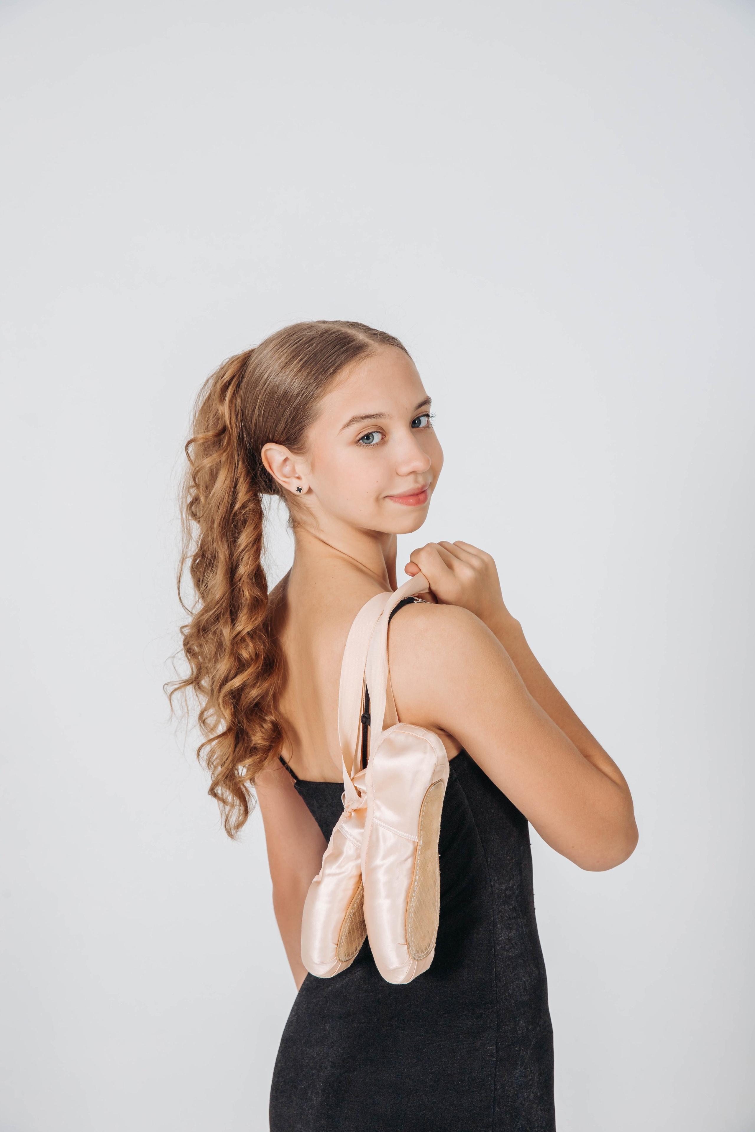 Карина. Циклорама. Свадебный и семейный фотограф в Санкт-Петербурге Лолита Евстифеева