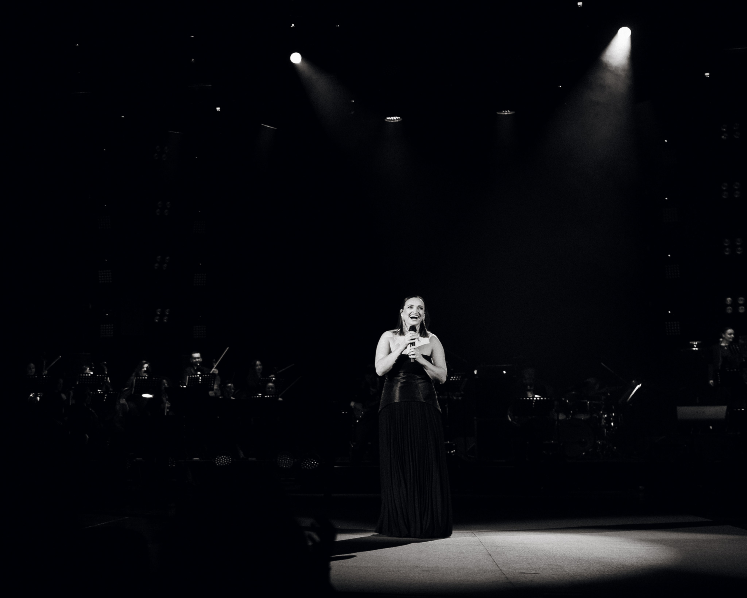 Концерт «ТИТРЫ»: Рита Ричи и оркестр Ильи Филиппова 15.02.25. Свадебный фотограф в Краснодаре и Сочи Винидиктова Екатерина