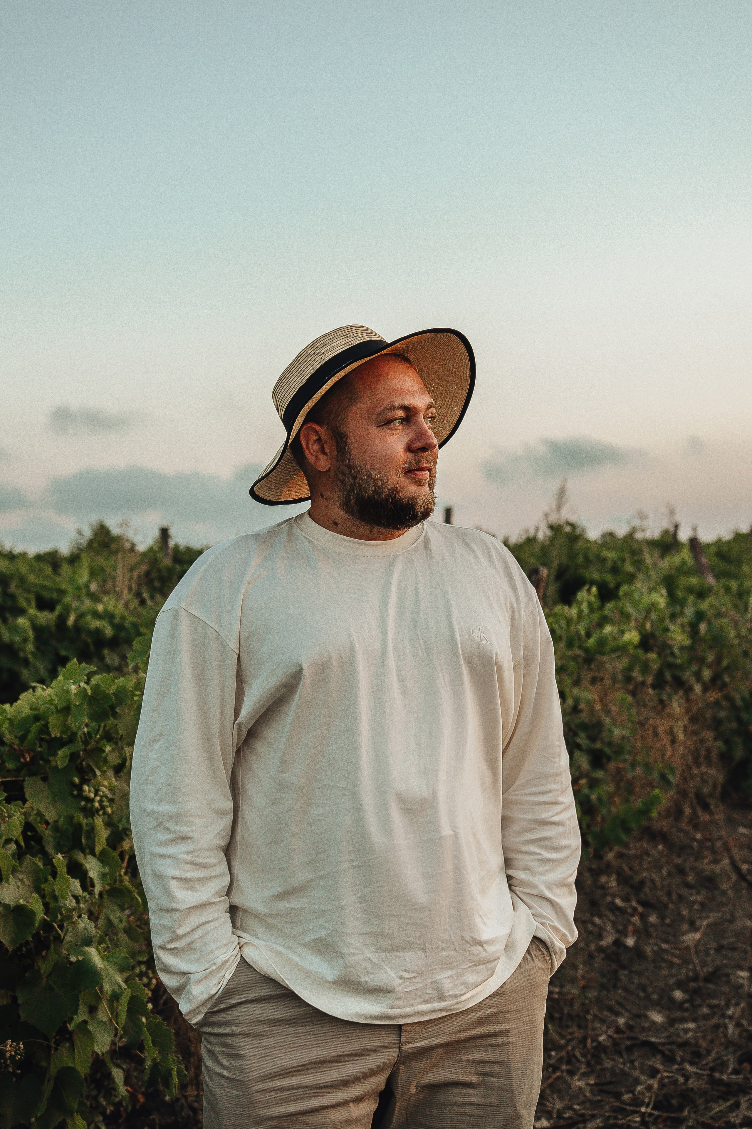 Антон и Мария — виноградная лоза Гай-Кодзора. Семейный фотограф Новороссийск, Анапа, Геленджик — Юлия Давыдова